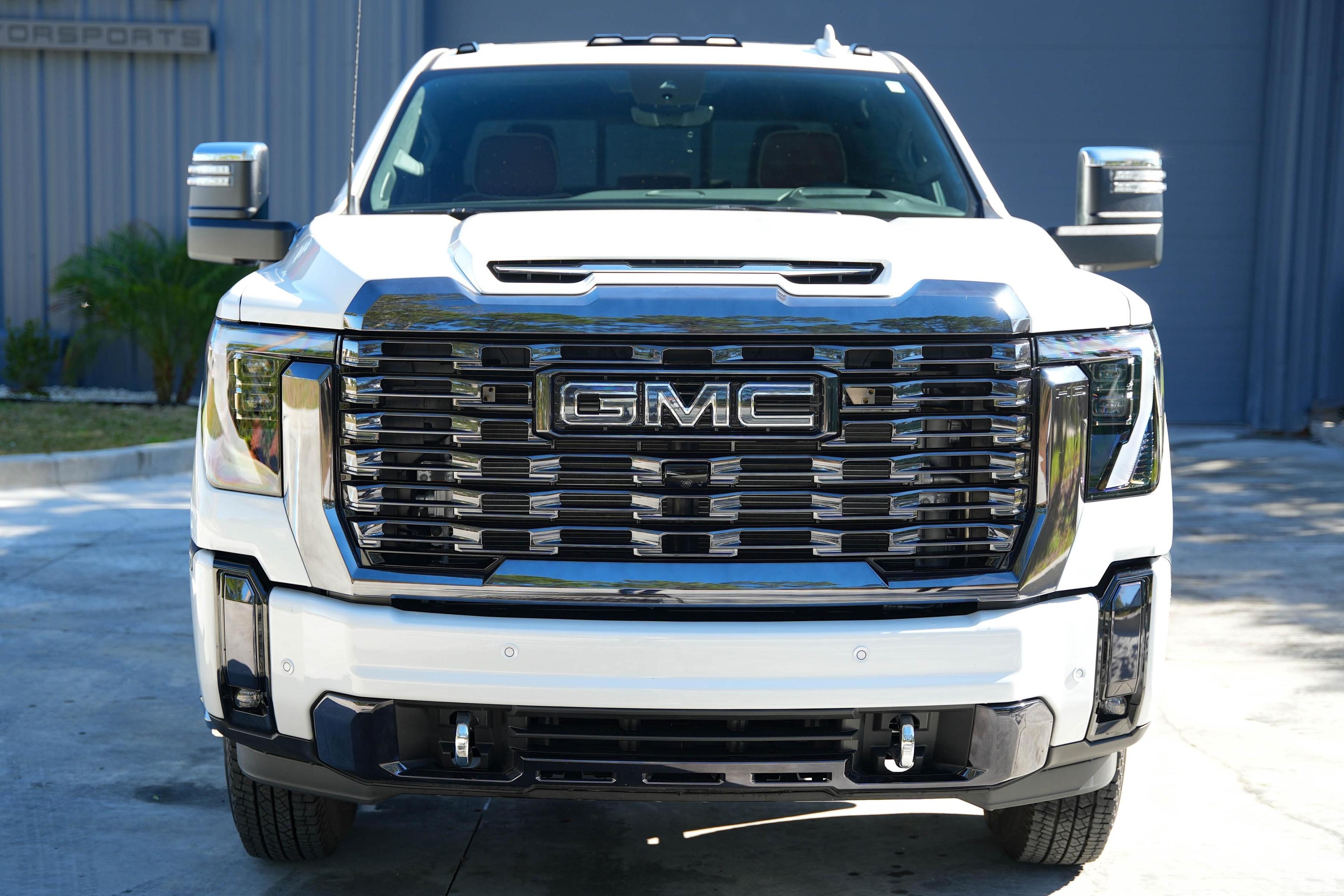 2024 GMC Sierra 3500HD Denali Ultimate Crew Cab