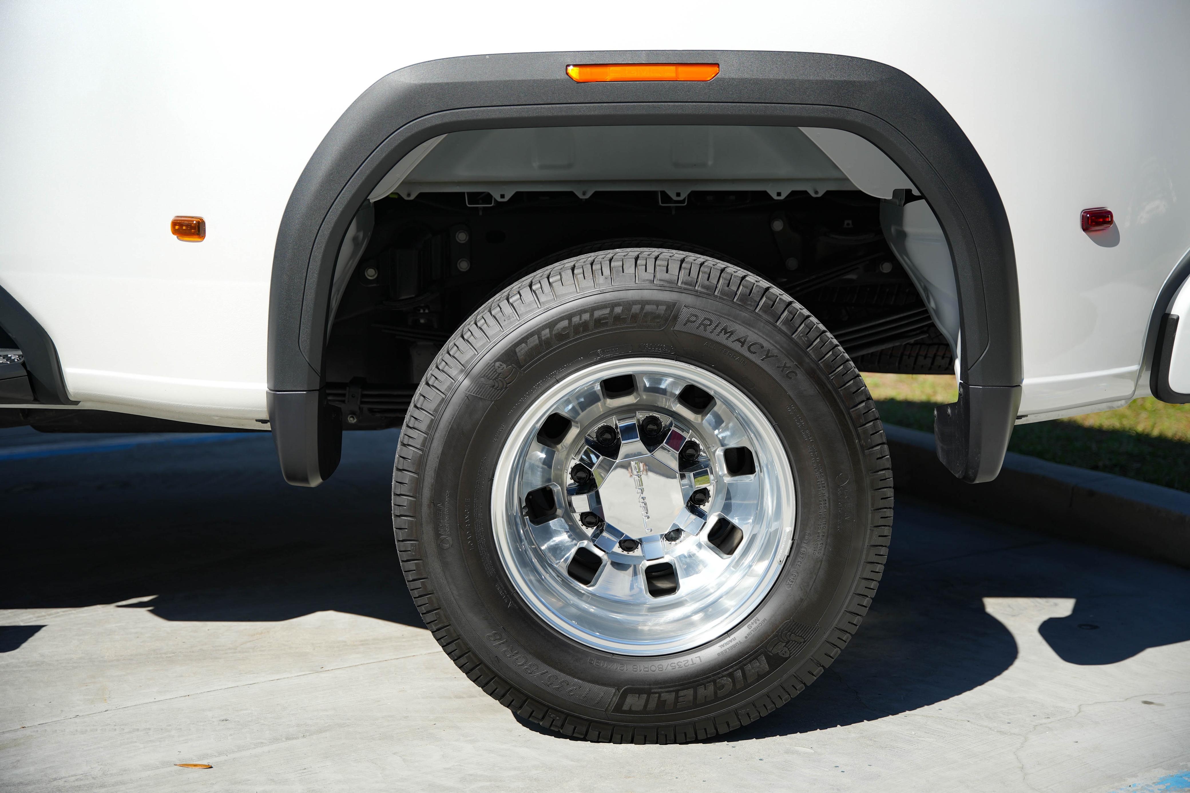 2024 GMC Sierra 3500HD Denali Ultimate Crew Cab