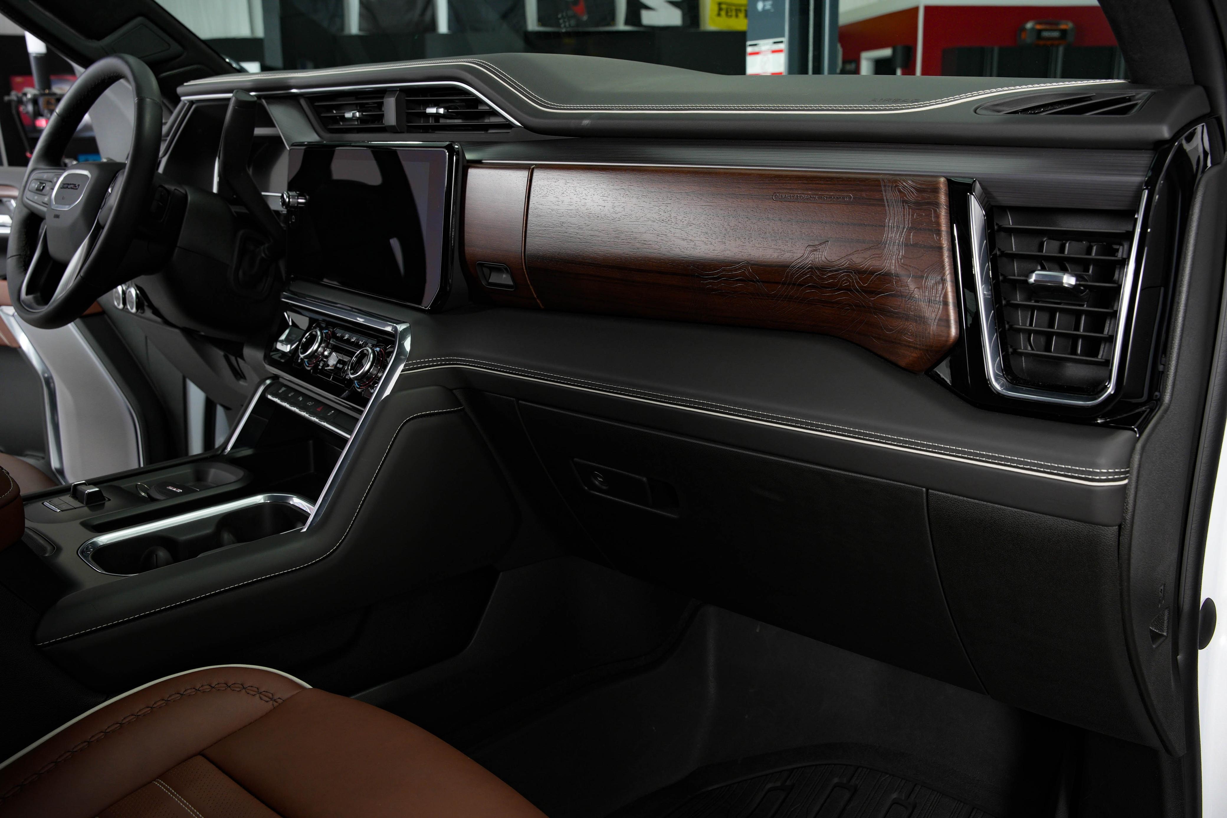 2024 GMC Sierra 3500HD Denali Ultimate Crew Cab
