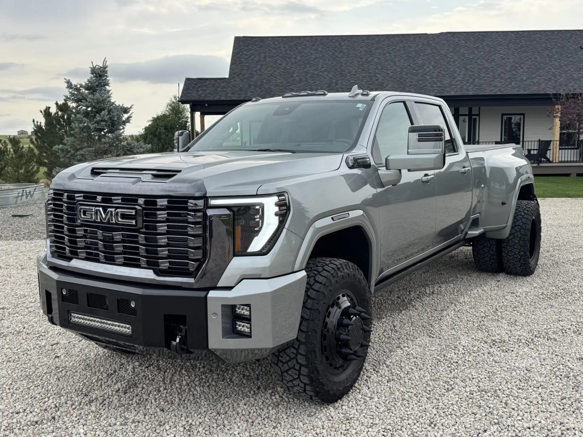 2024 GMC Sierra 3500HD Denali Ultimate Crew Cab Duallн