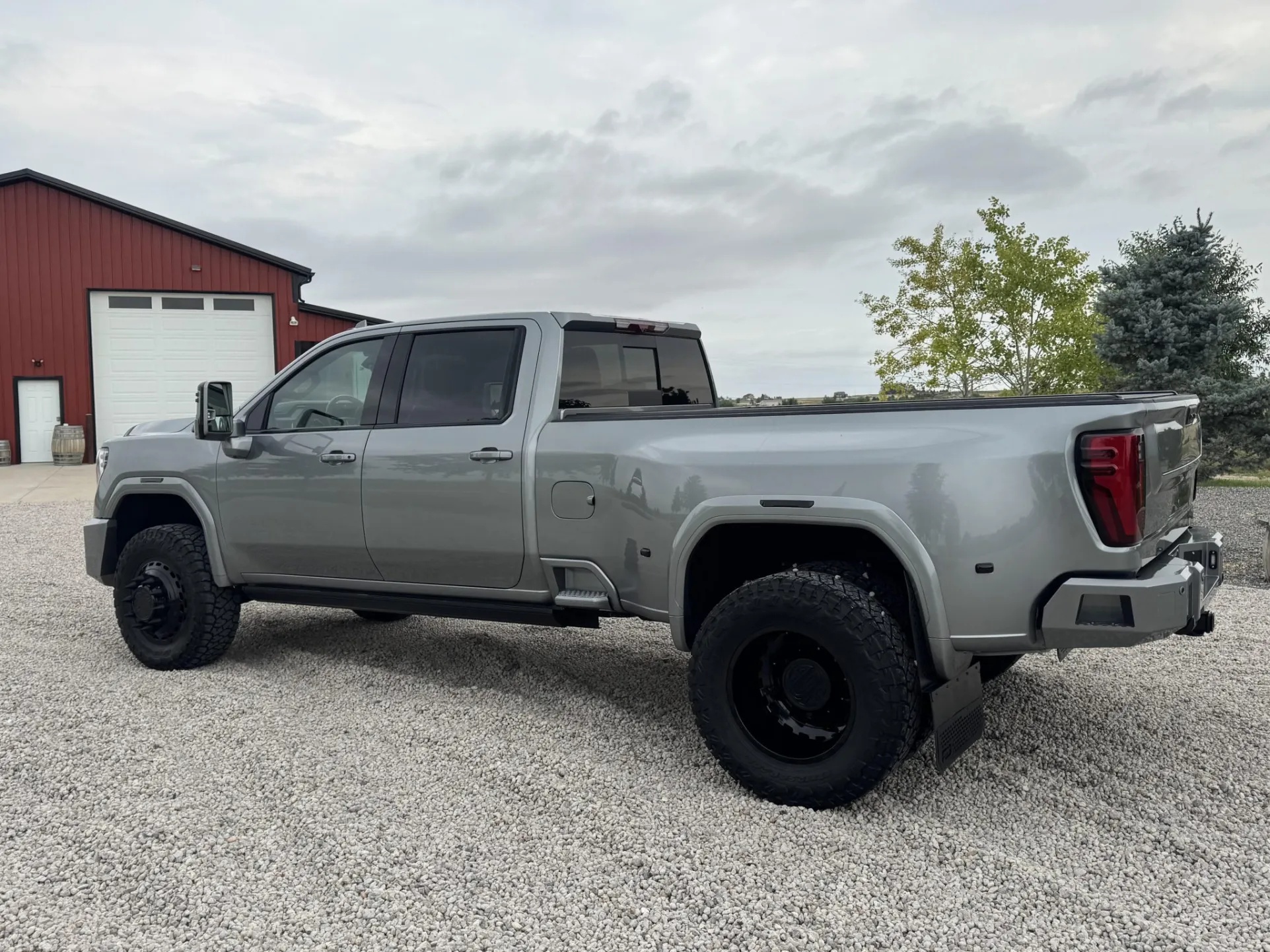 2024 GMC Sierra 3500HD Denali Ultimate Crew Cab Duallн