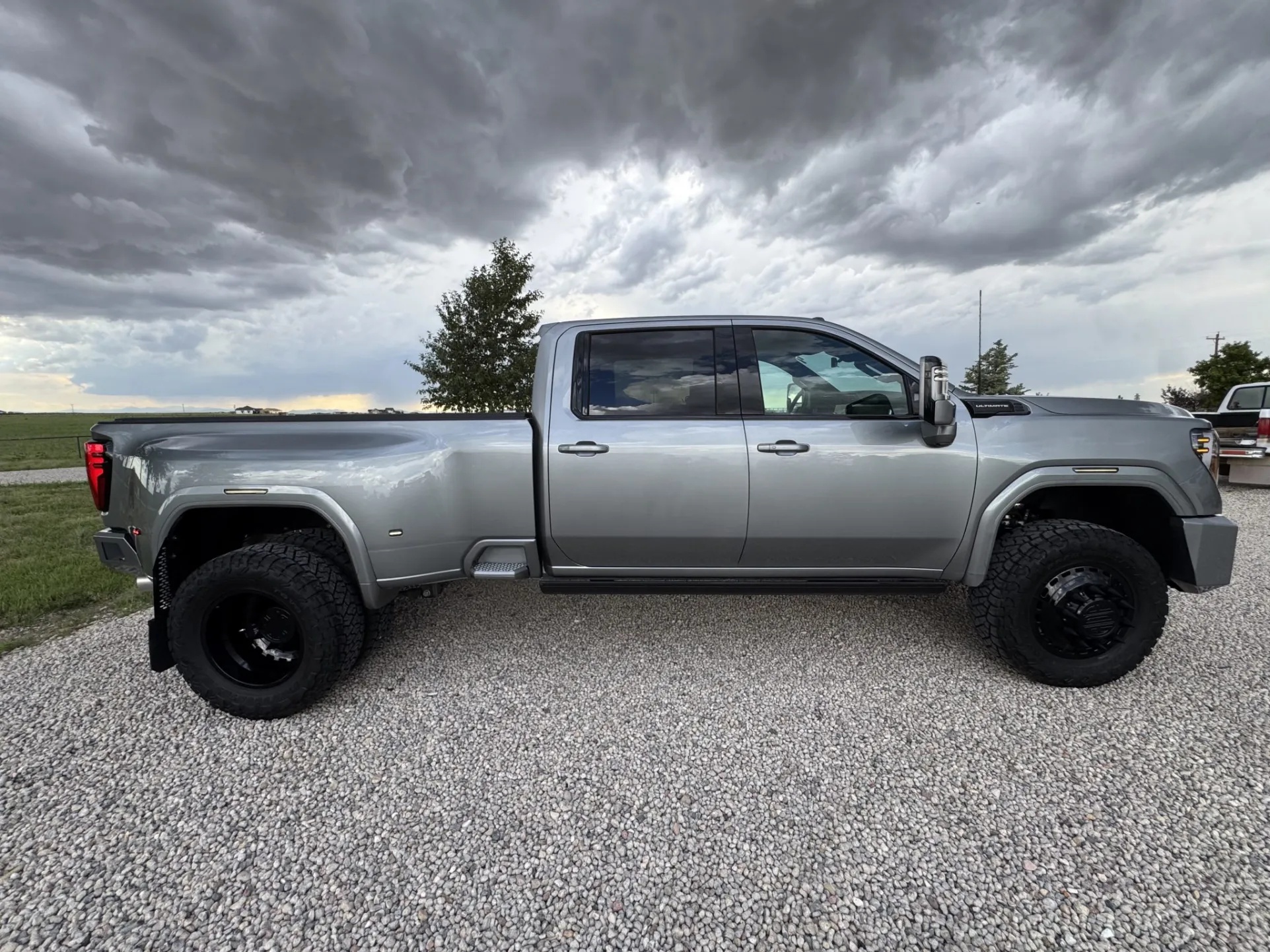 2024 GMC Sierra 3500HD Denali Ultimate Crew Cab Duallн