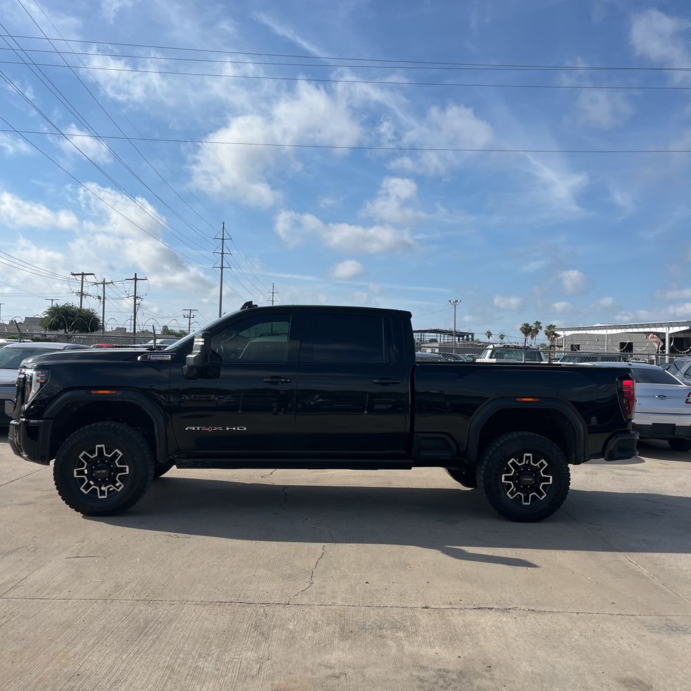 2025 GMC Sierra 2500HD AT4X