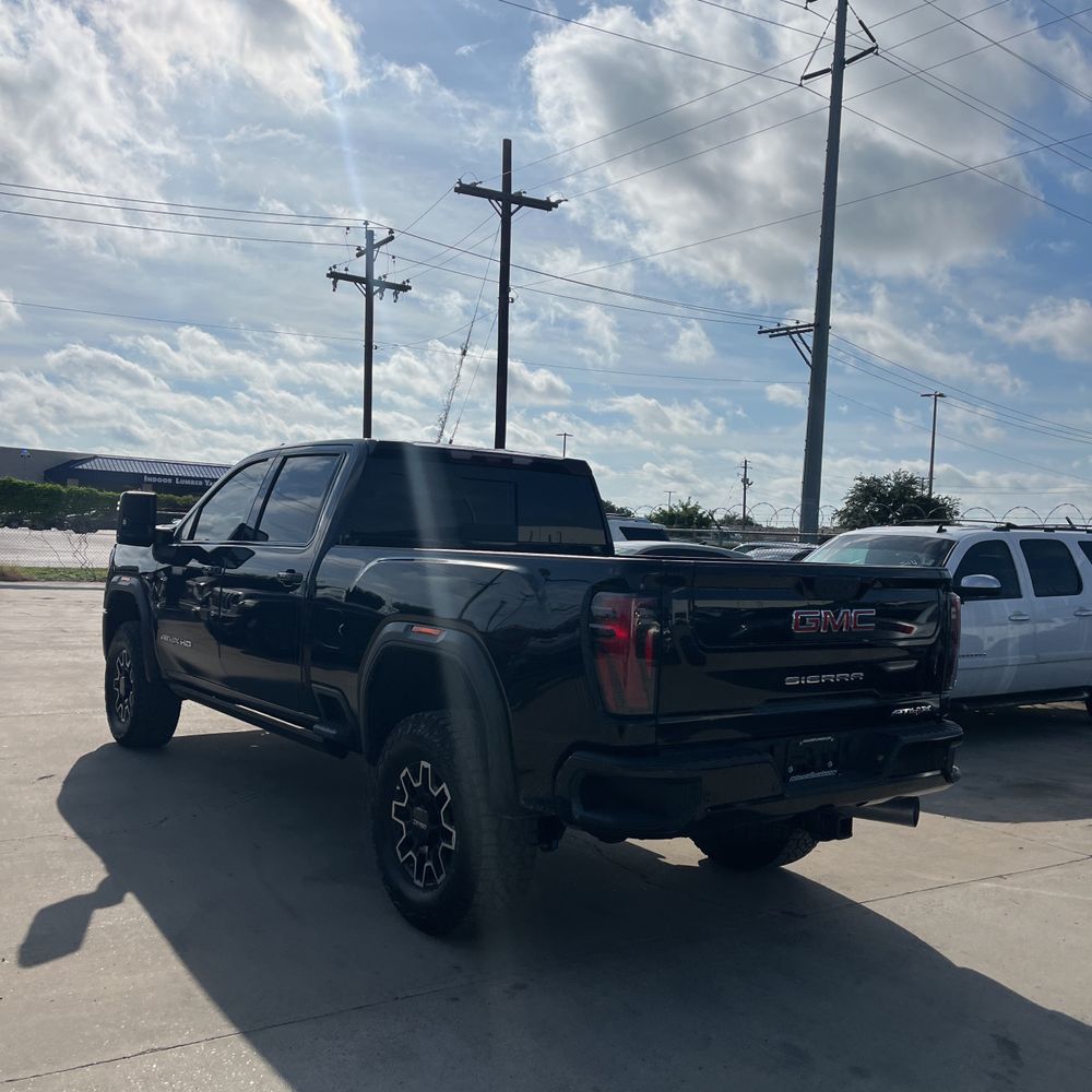 2025 GMC Sierra 2500HD AT4X