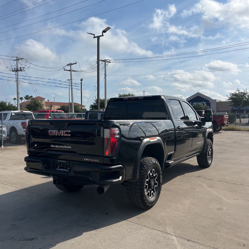 2025 GMC Sierra 2500HD AT4X