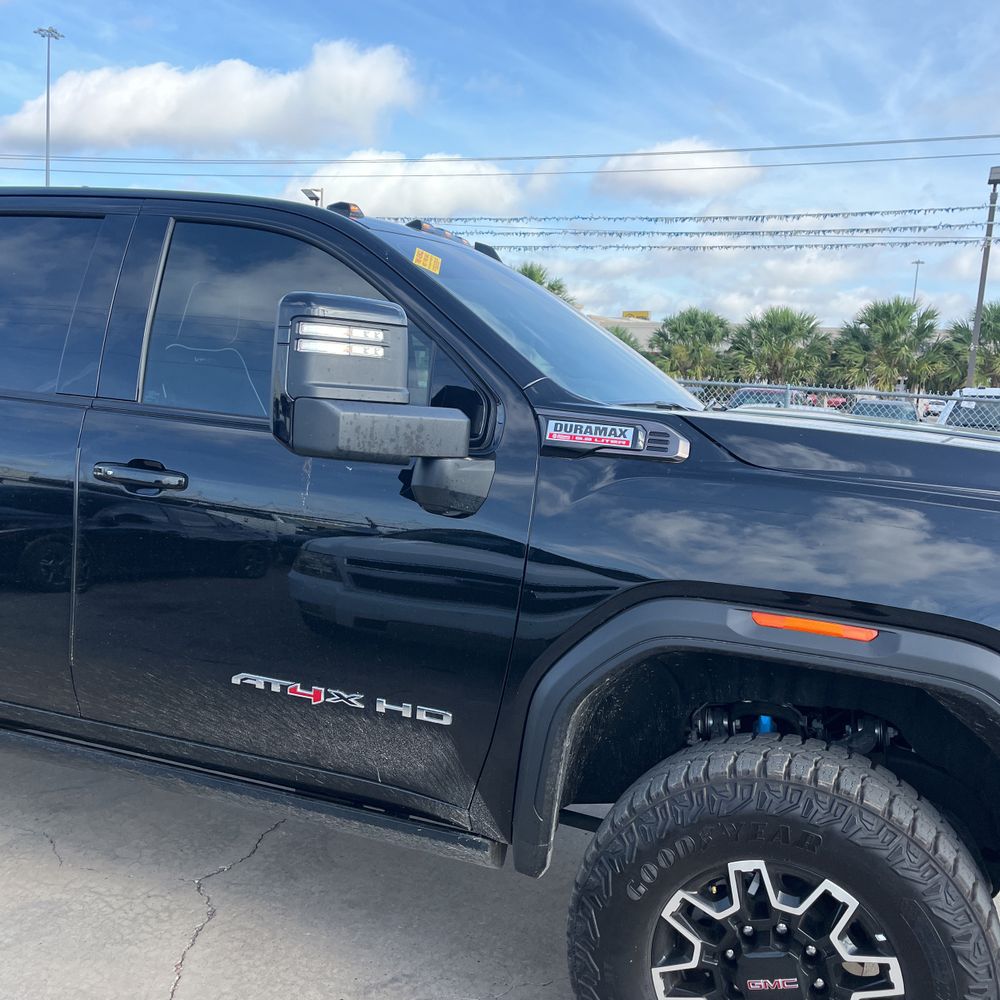 2025 GMC Sierra 2500HD AT4X