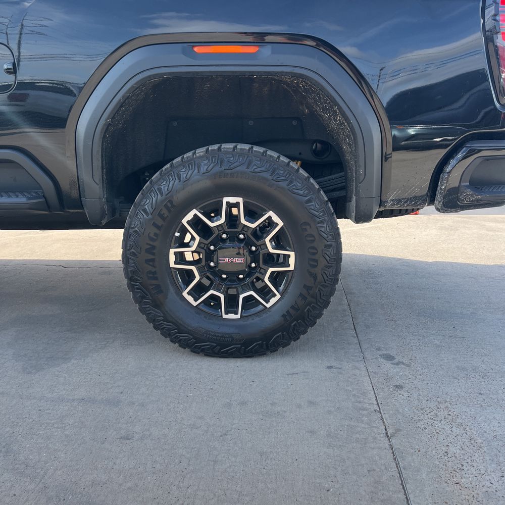 2025 GMC Sierra 2500HD AT4X