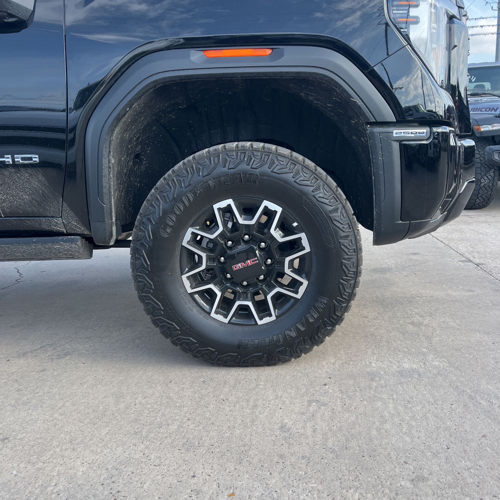 2025 GMC Sierra 2500HD AT4X