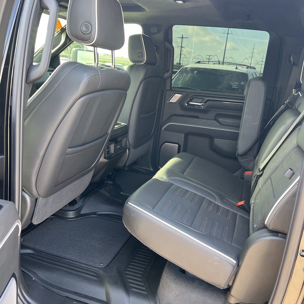2025 GMC Sierra 2500HD AT4X