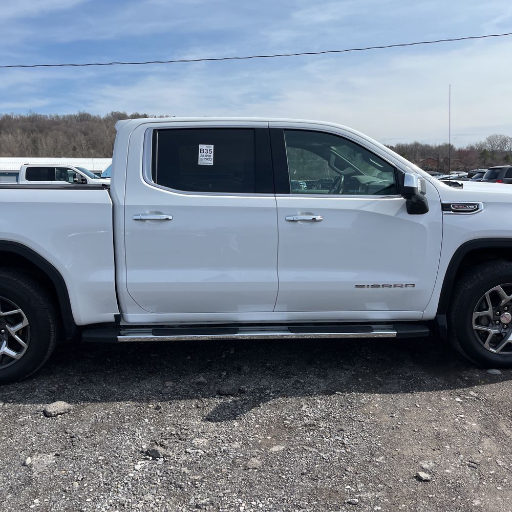 2023 GMC Sierra 1500 SLT