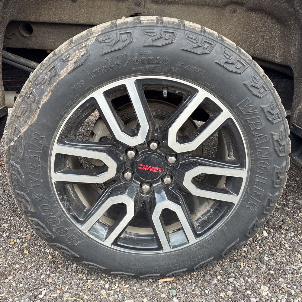 2024 GMC Sierra 1500 AT4