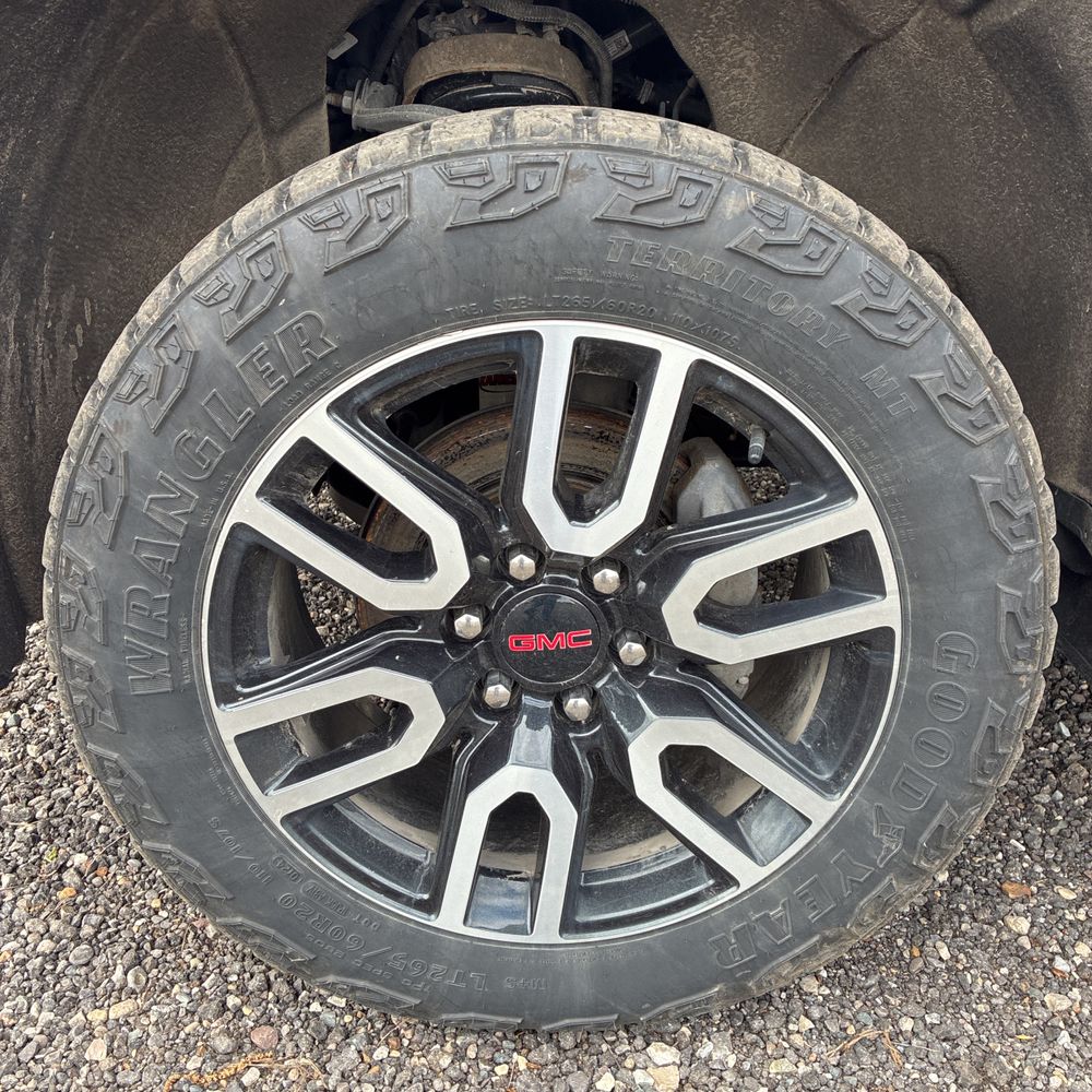 2024 GMC Sierra 1500 AT4