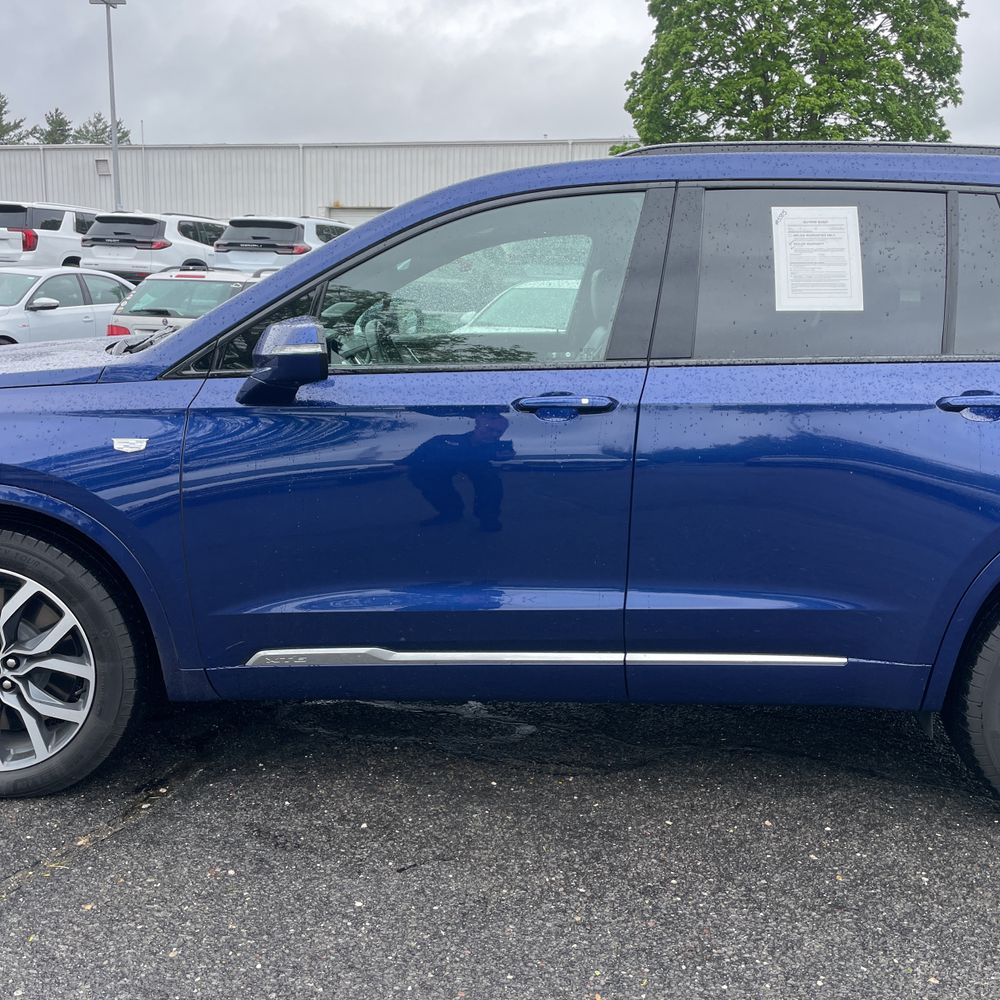 2025 Cadillac XT6 Sport