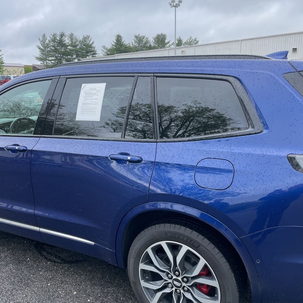 2025 Cadillac XT6 Sport