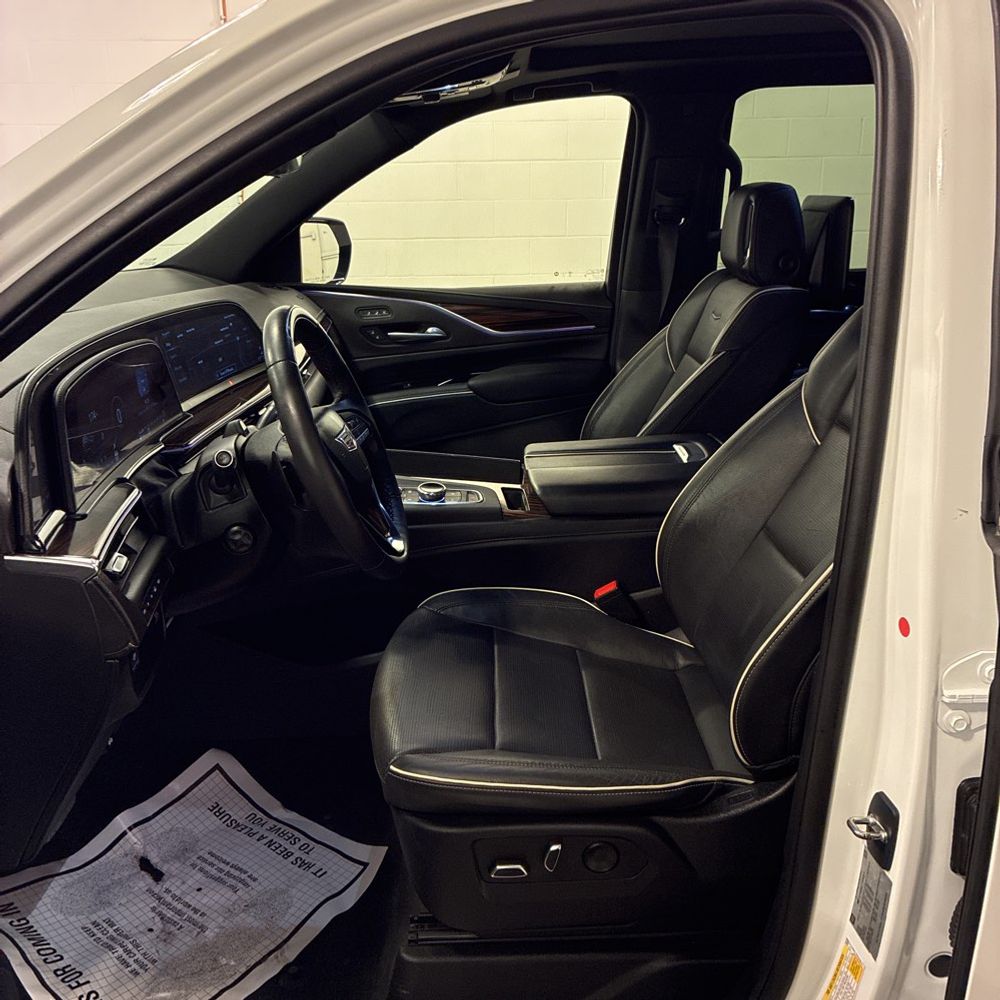 2023 Cadillac Escalade Premium Luxury