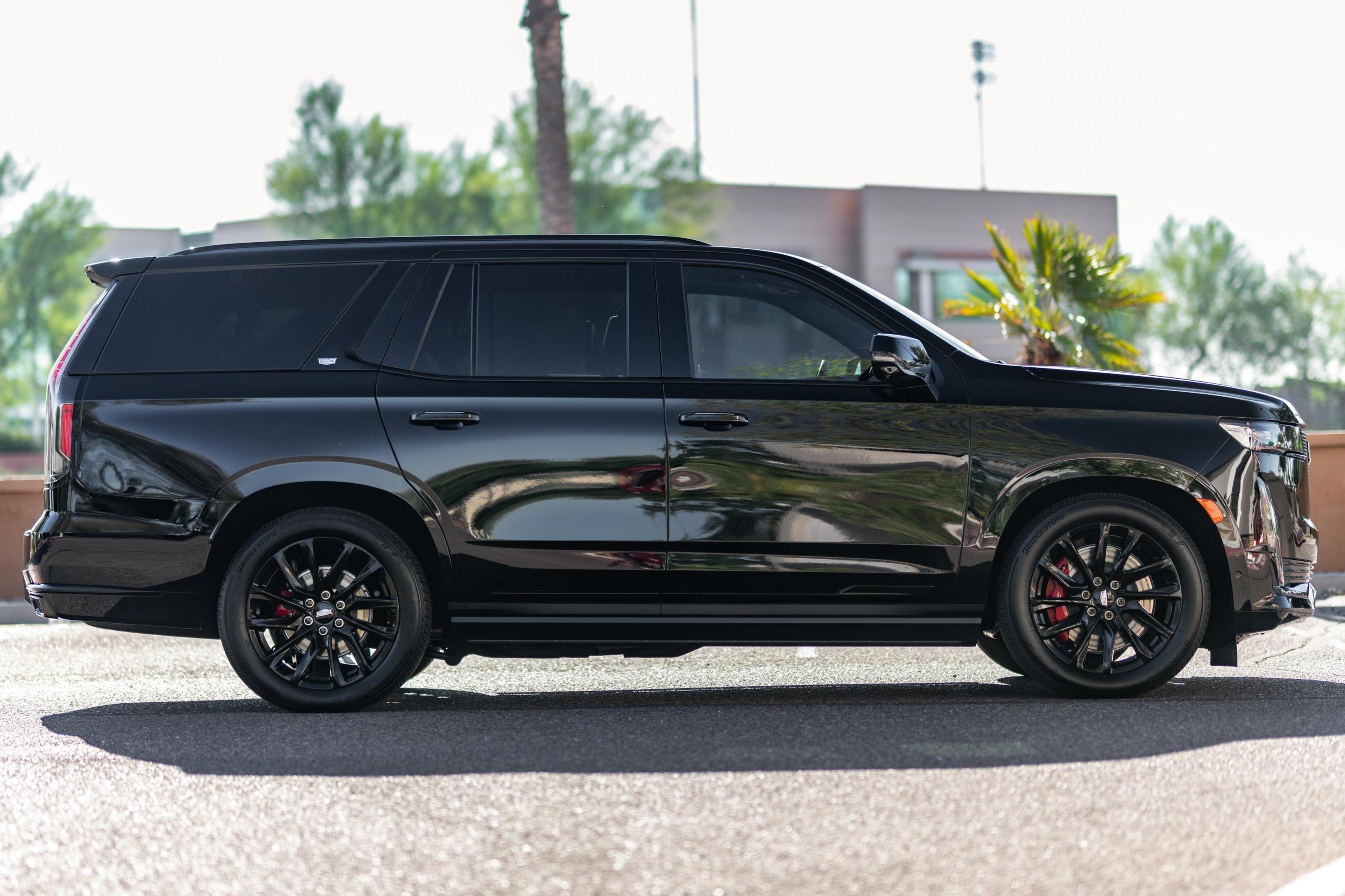 2022023 Cadillac Escalade Sport