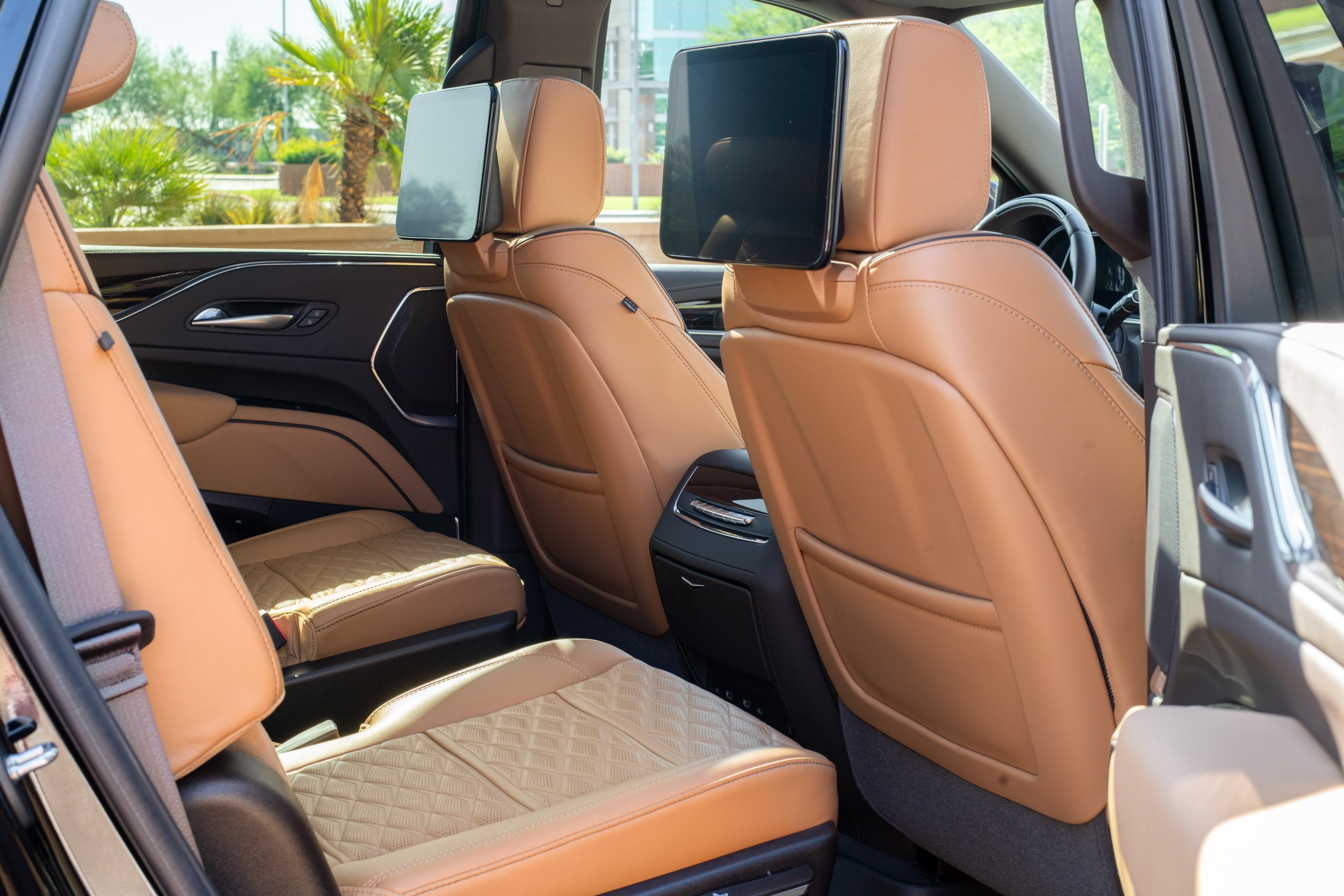 2022023 Cadillac Escalade Sport
