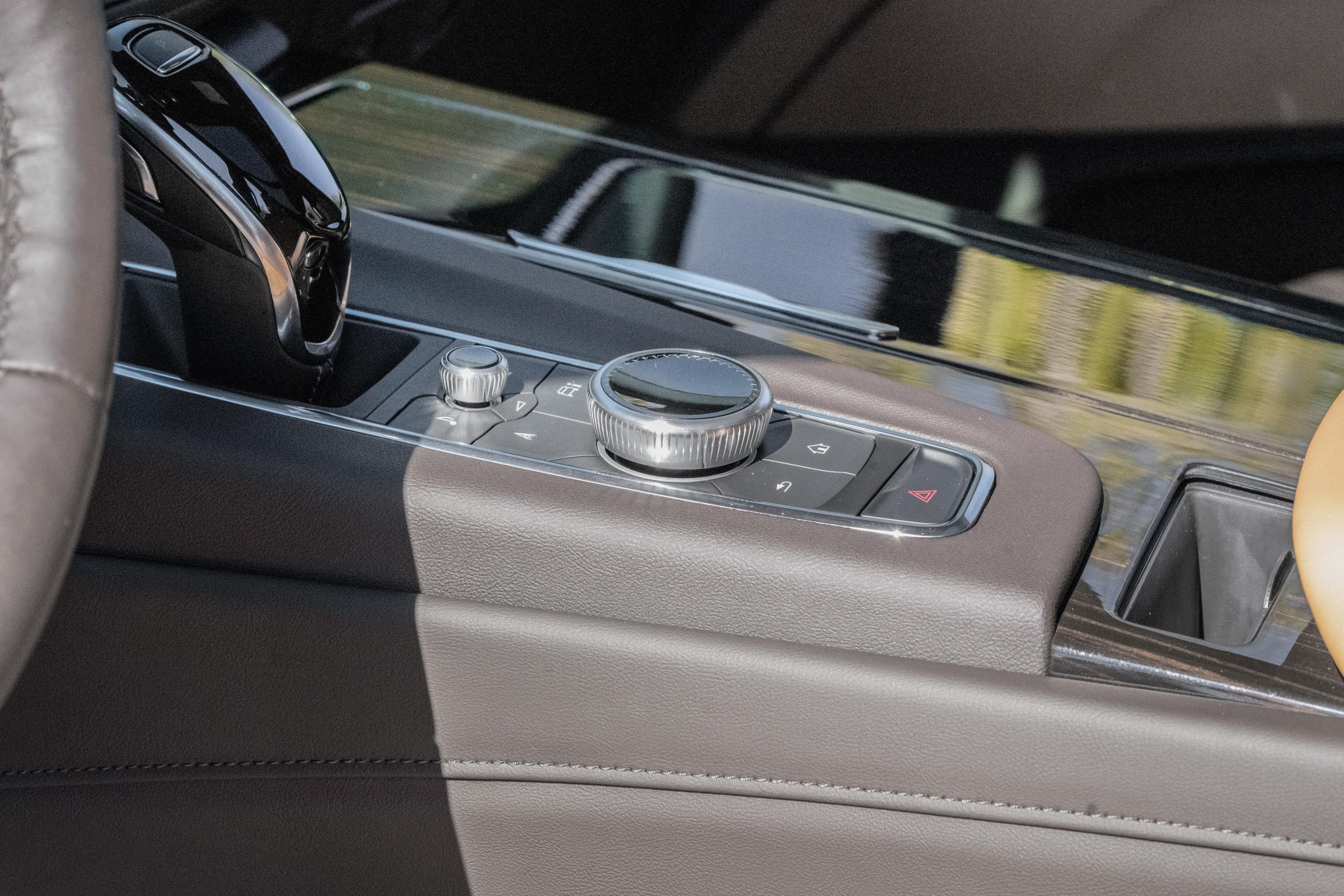 2022023 Cadillac Escalade Sport