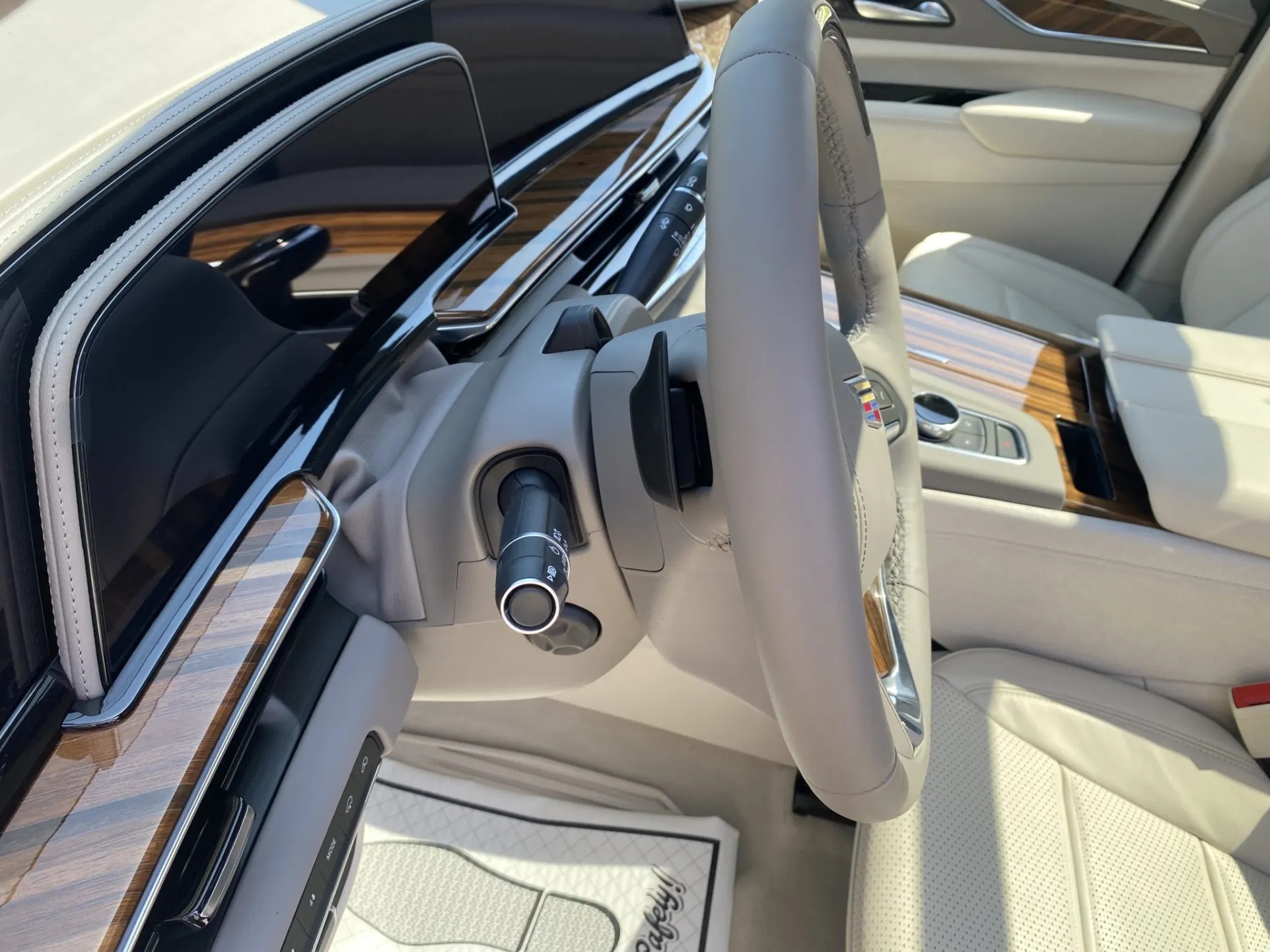2024 Cadillac Escalade Sport Platinum