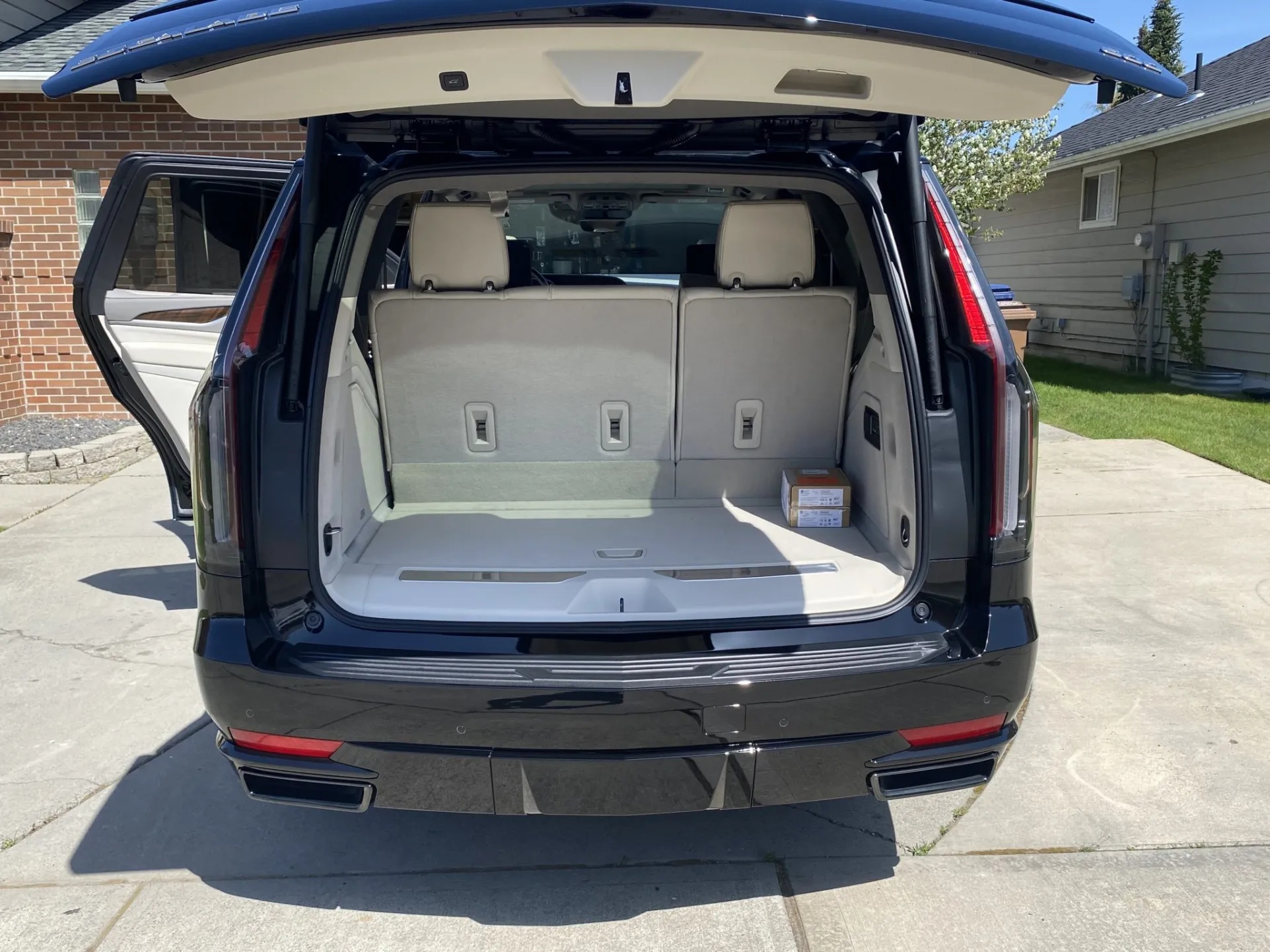 2024 Cadillac Escalade Sport Platinum