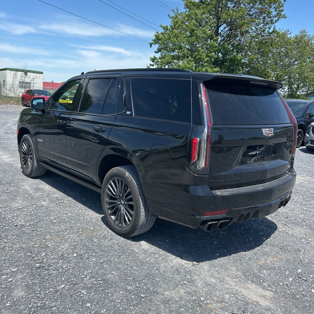 2023 Cadillac Escalade-V