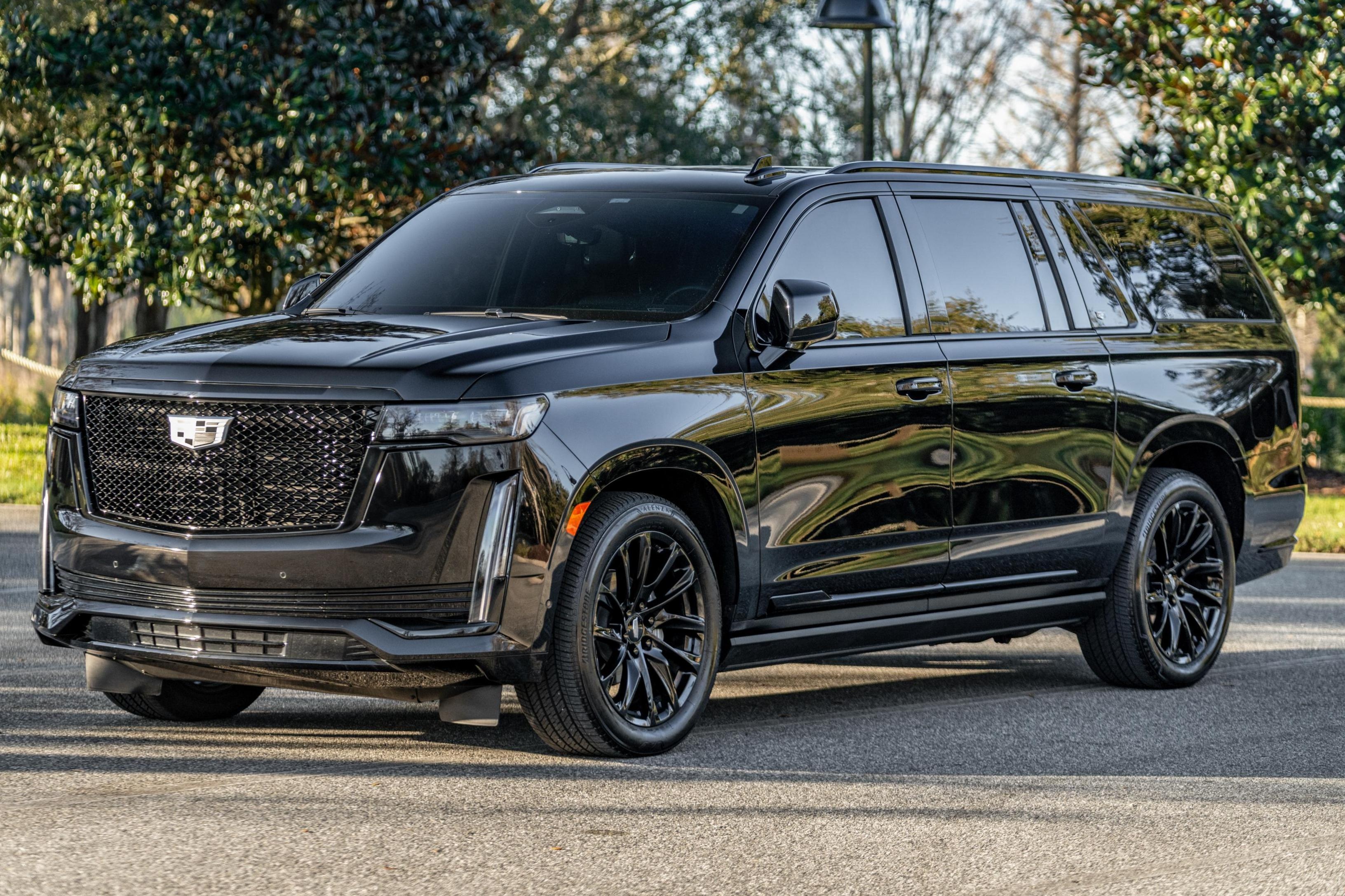 2023 Cadillac Escalade ESV Sport