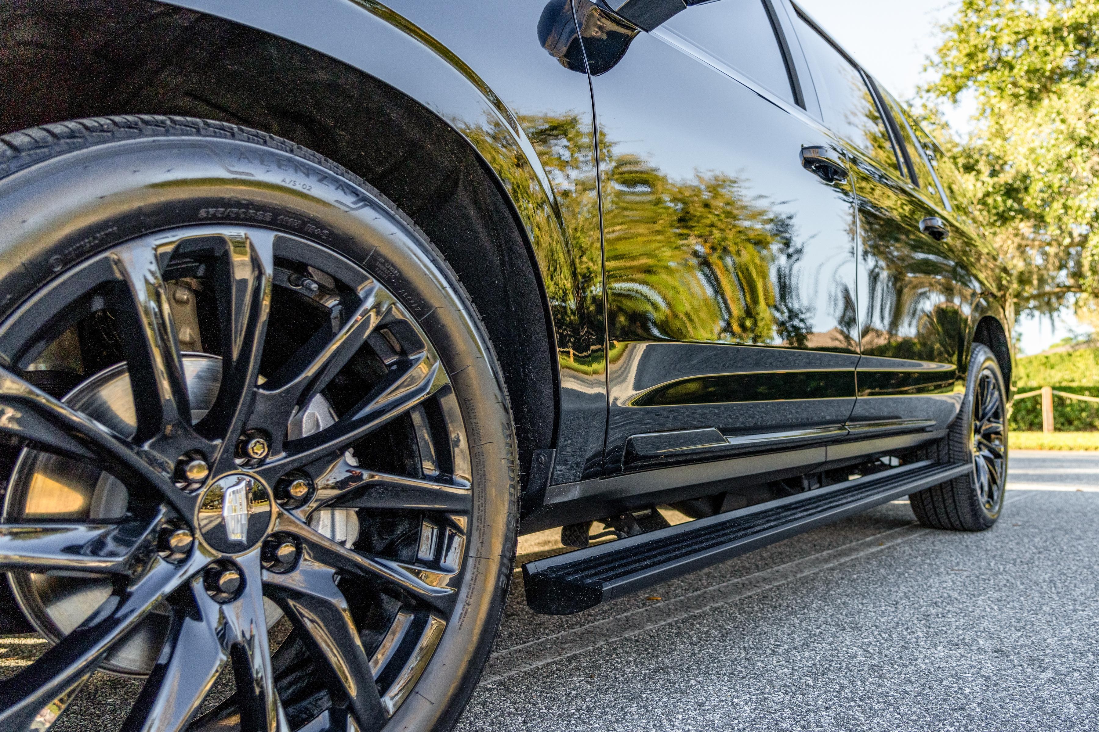 2023 Cadillac Escalade ESV Sport
