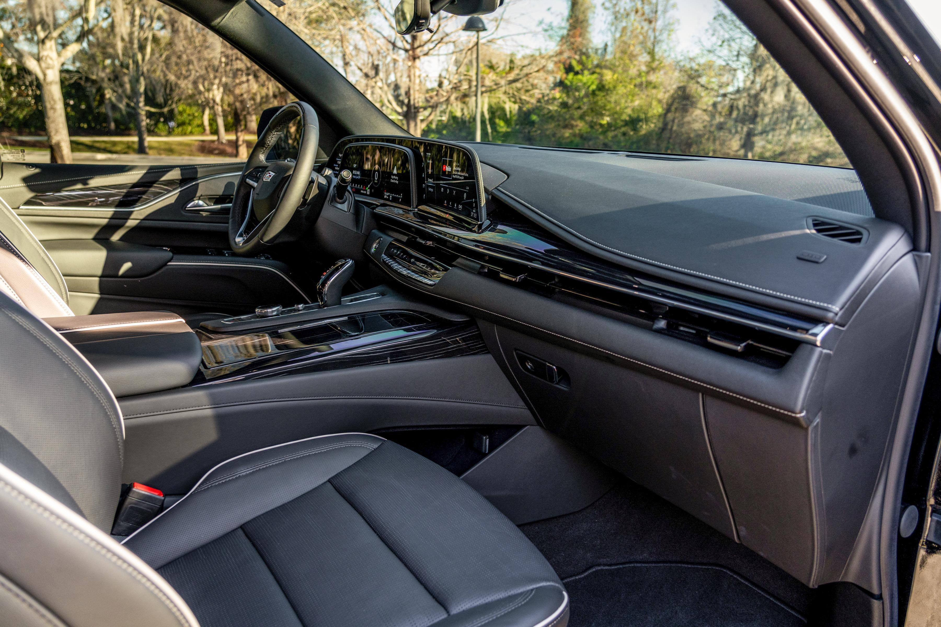 2023 Cadillac Escalade ESV Sport