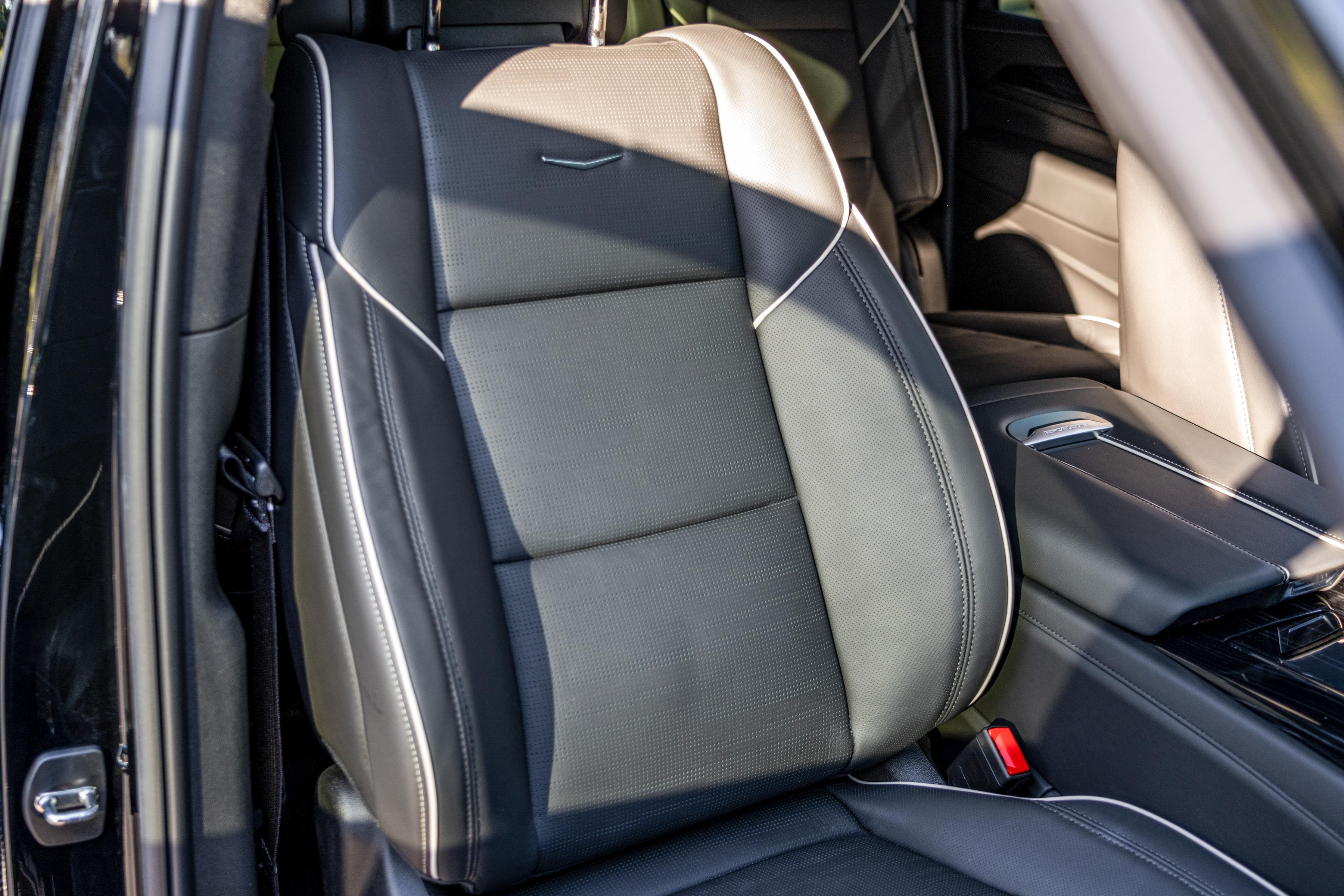 2023 Cadillac Escalade ESV Sport