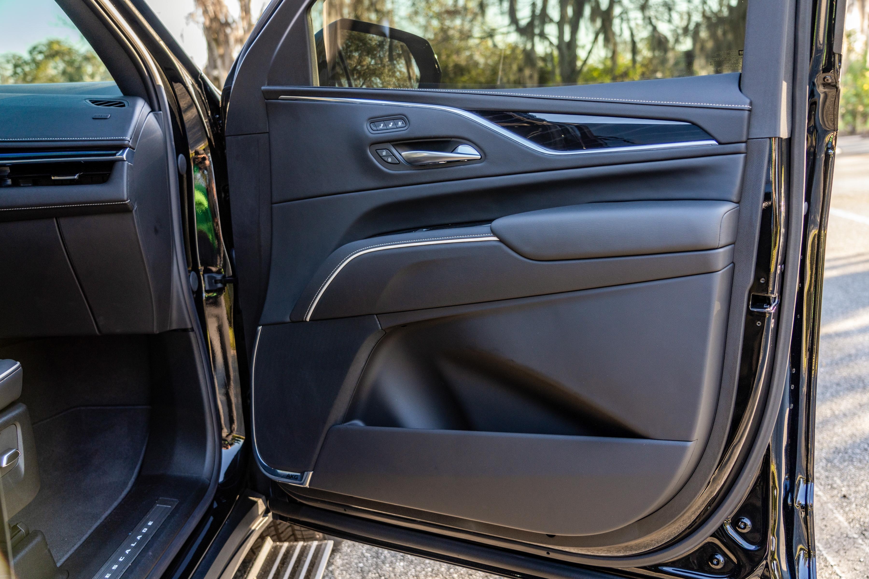 2023 Cadillac Escalade ESV Sport