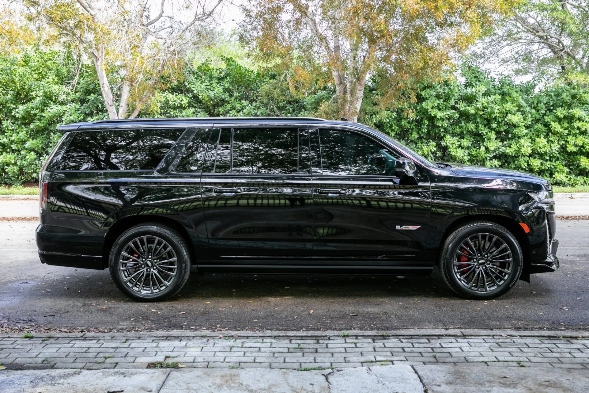 2023 Cadillac Escalade-V ESV