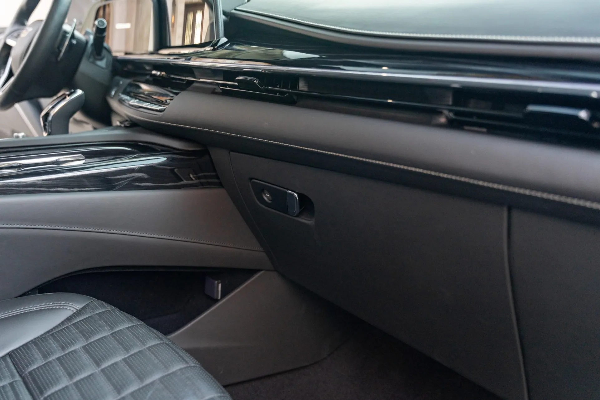 2023 Cadillac Escalade-V ESV