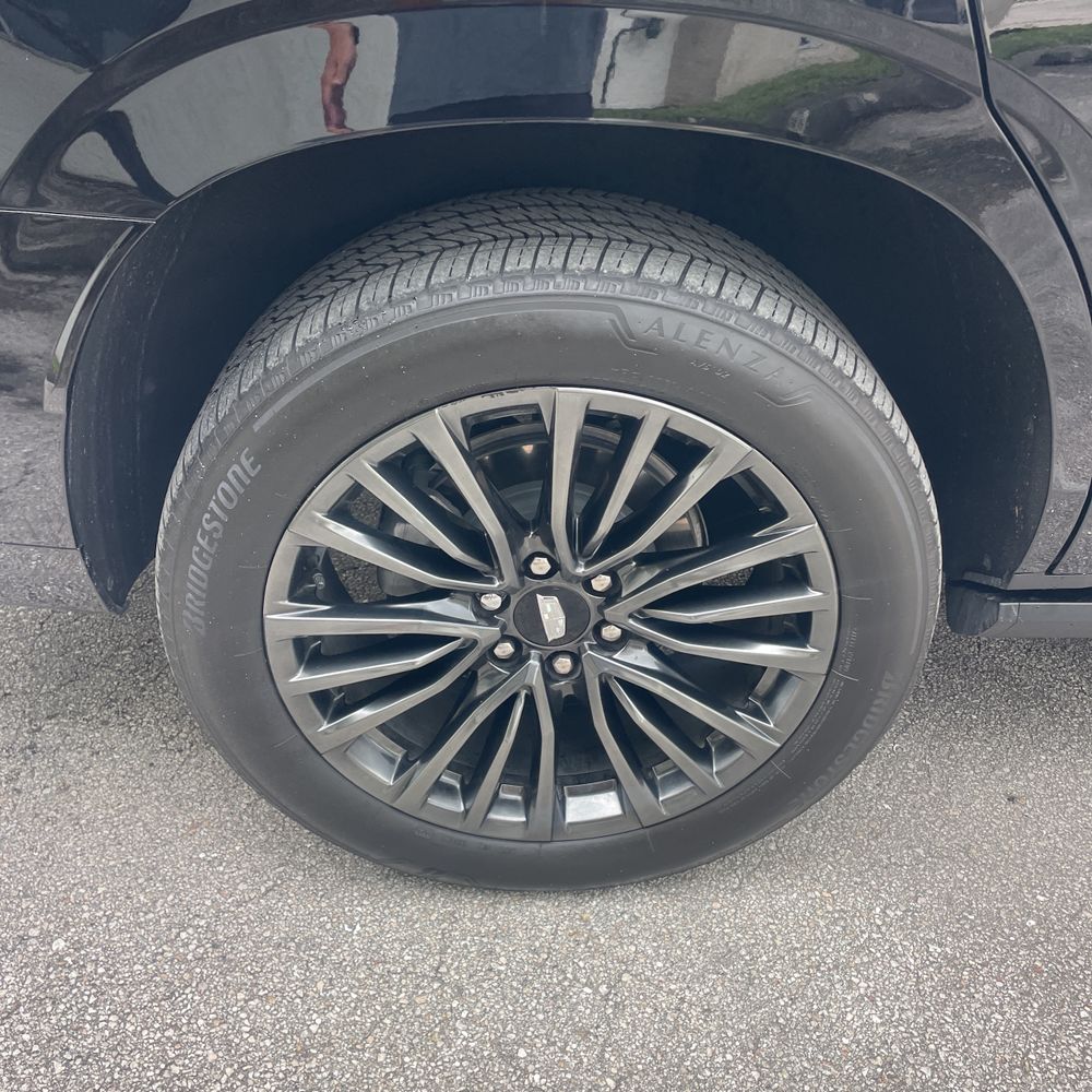 2025 Cadillac Escalade Sport Platinum