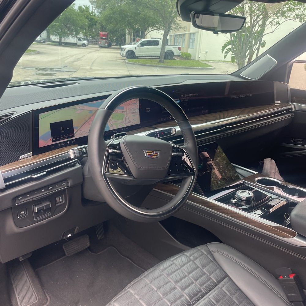 2025 Cadillac Escalade Sport Platinum