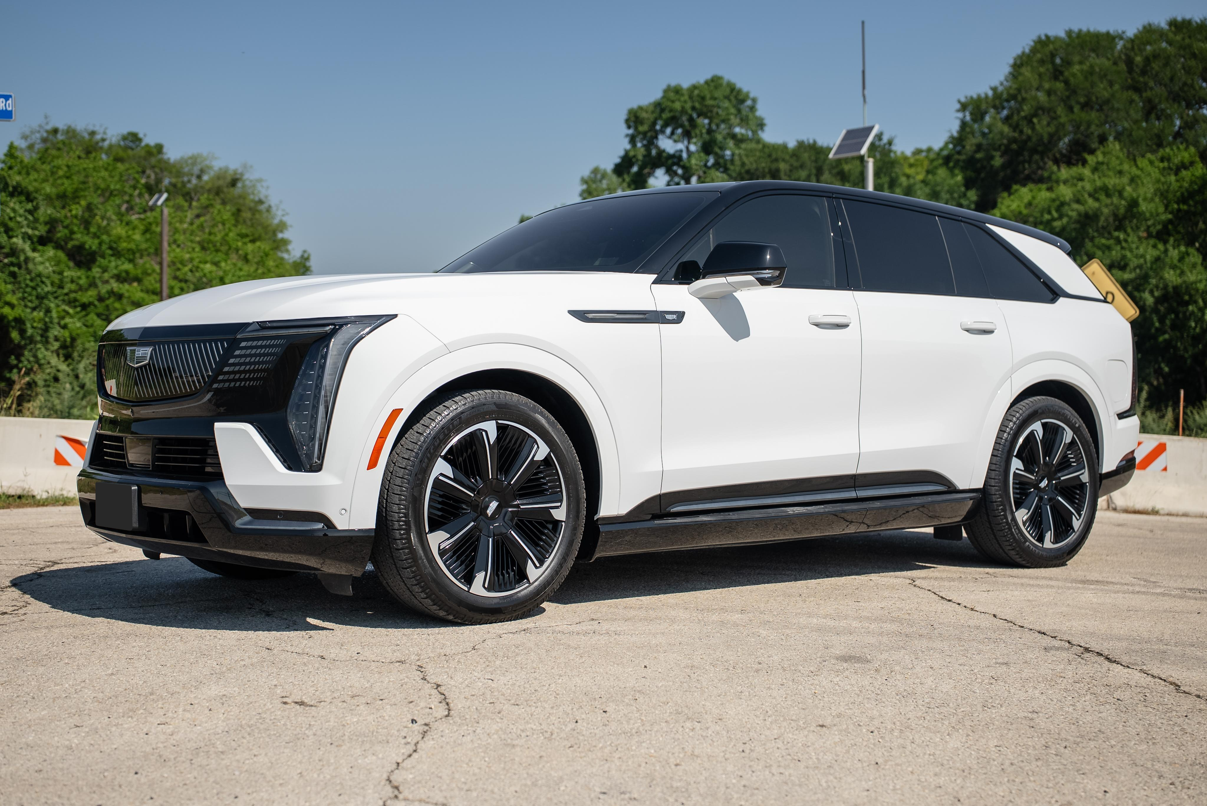 2025 Cadillac Escalade IQ Sport 2