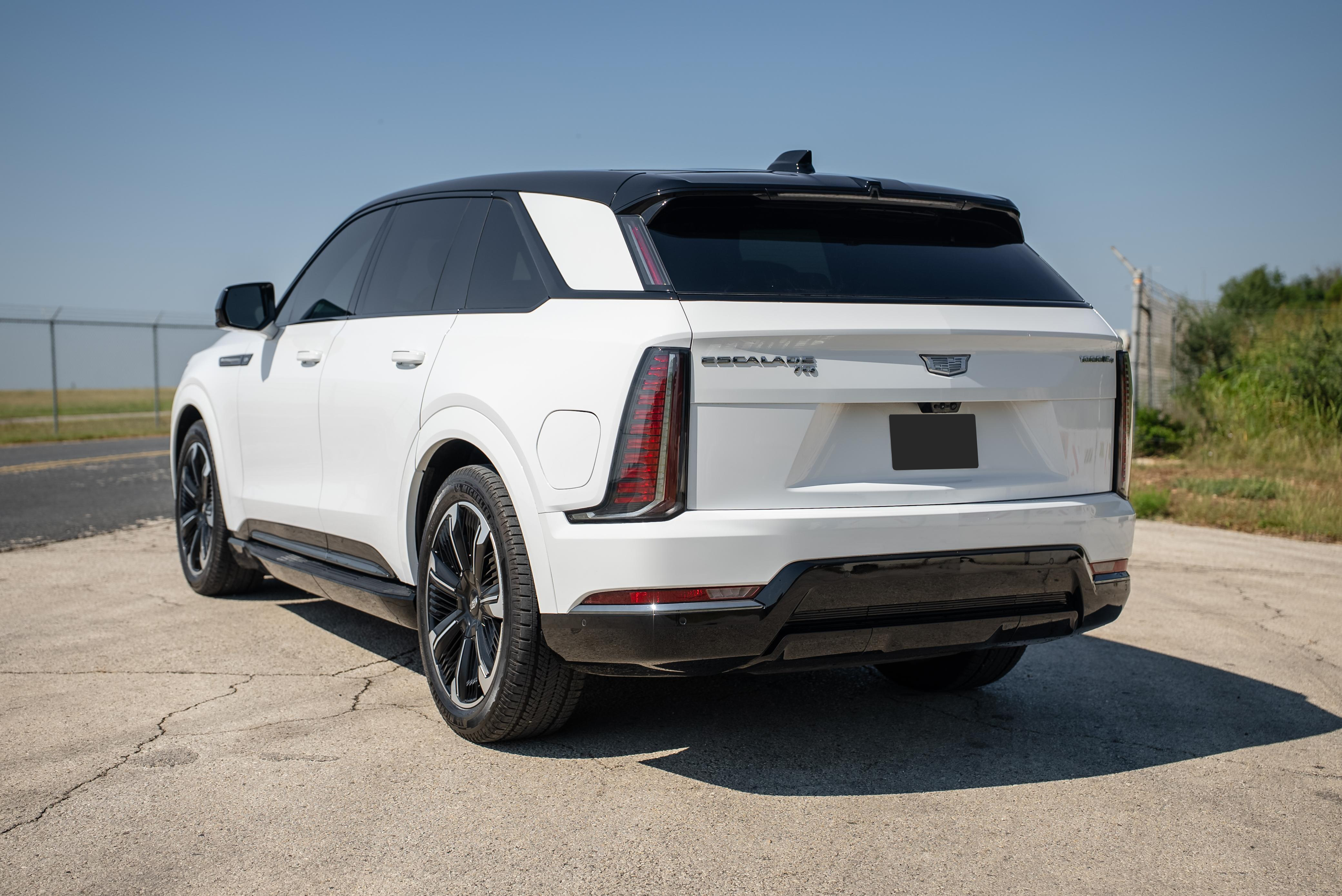 2025 Cadillac Escalade IQ Sport 2