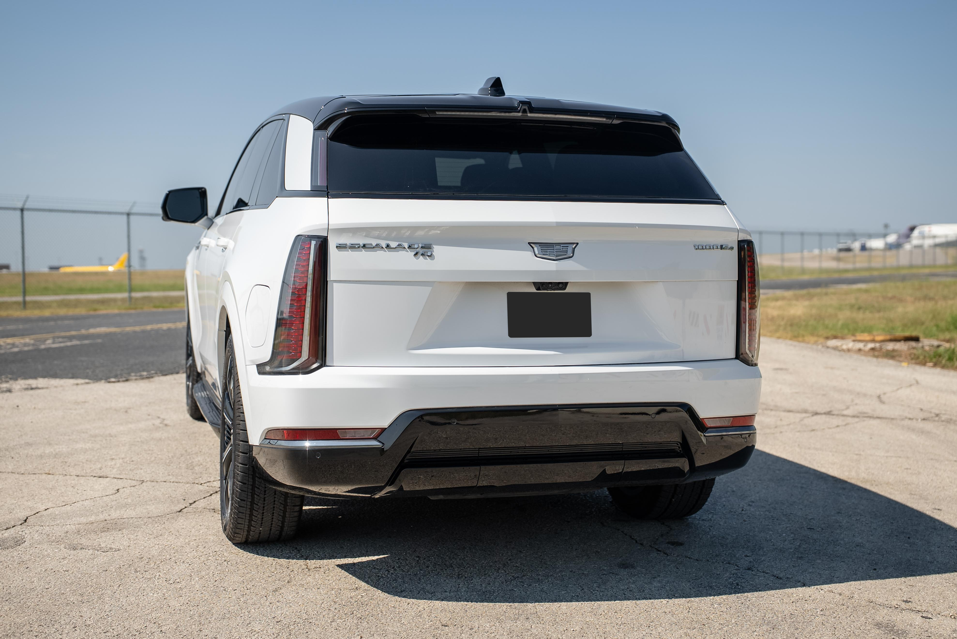 2025 Cadillac Escalade IQ Sport 2