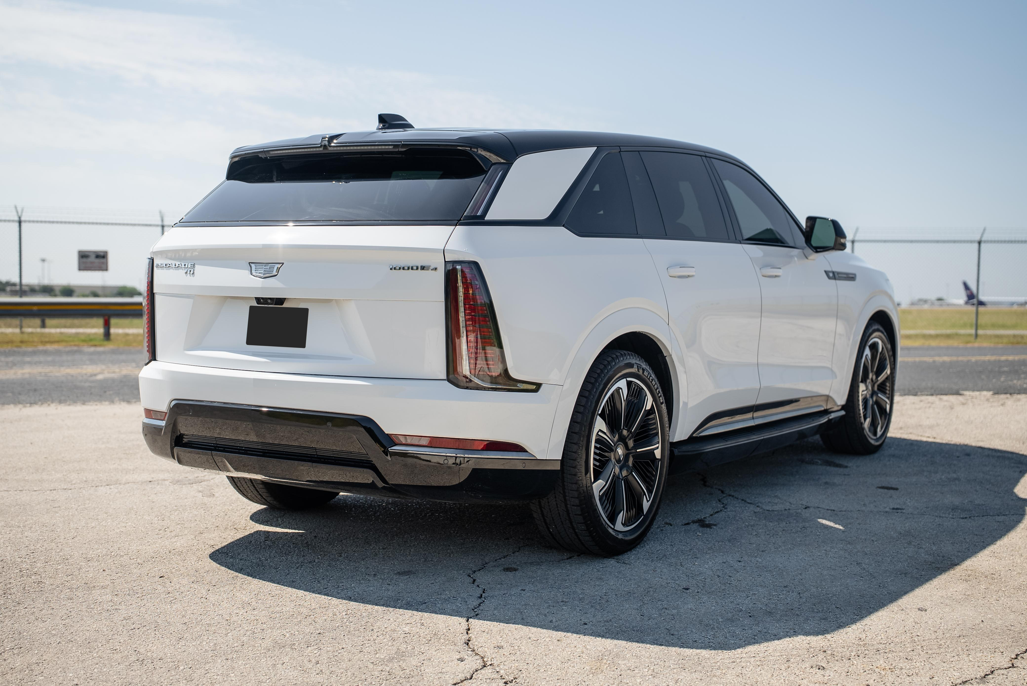 2025 Cadillac Escalade IQ Sport 2