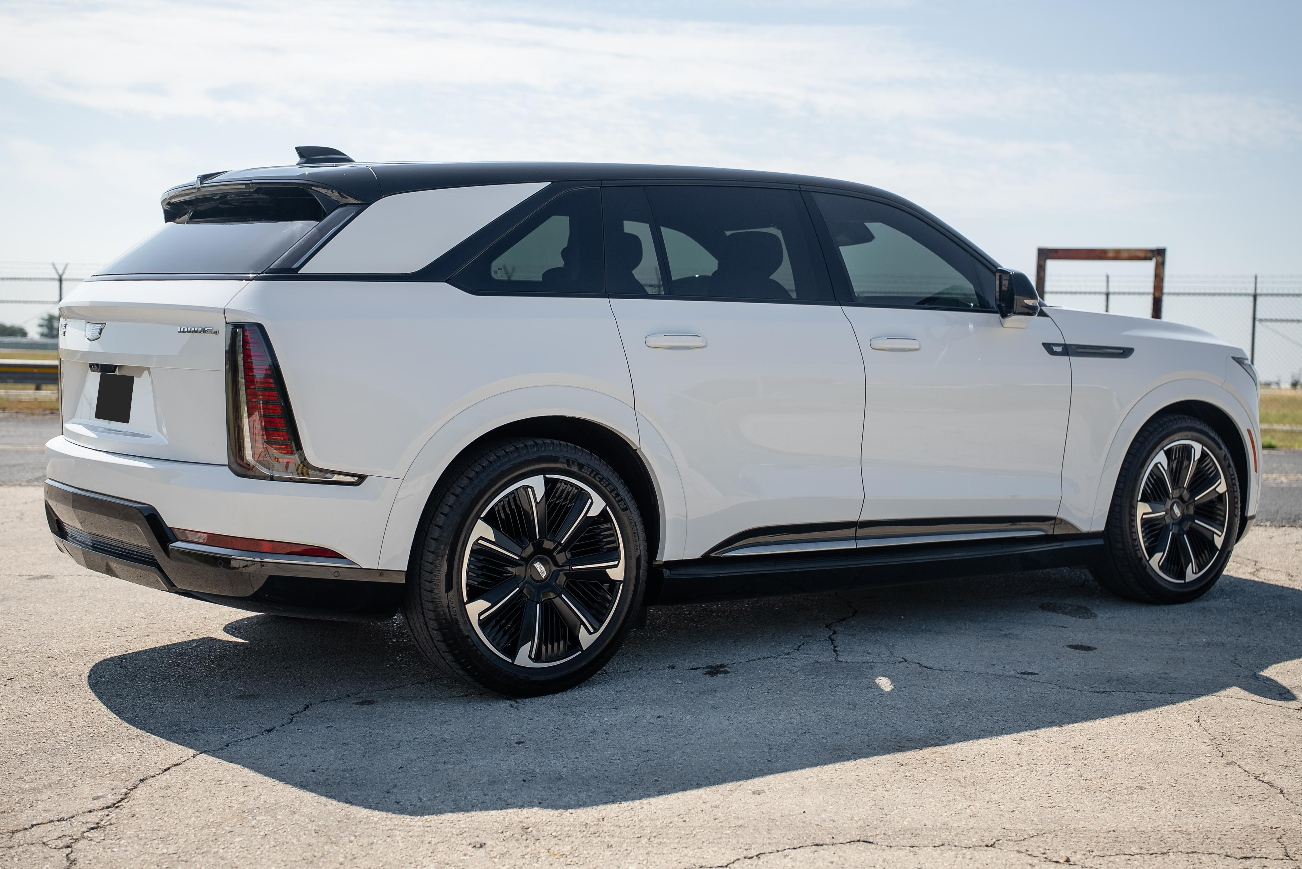 2025 Cadillac Escalade IQ Sport 2