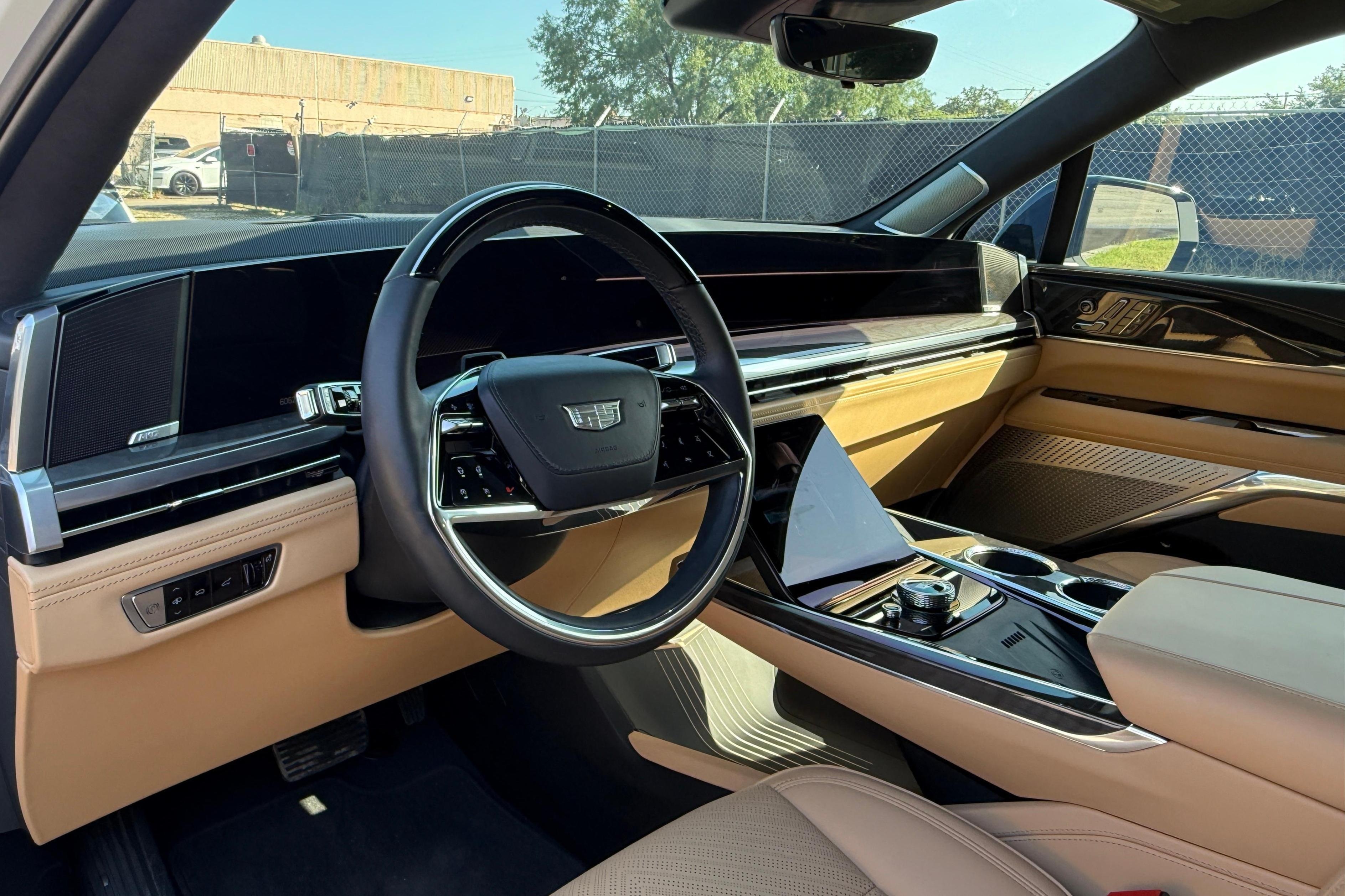 2025 Cadillac Escalade IQ Sport 2