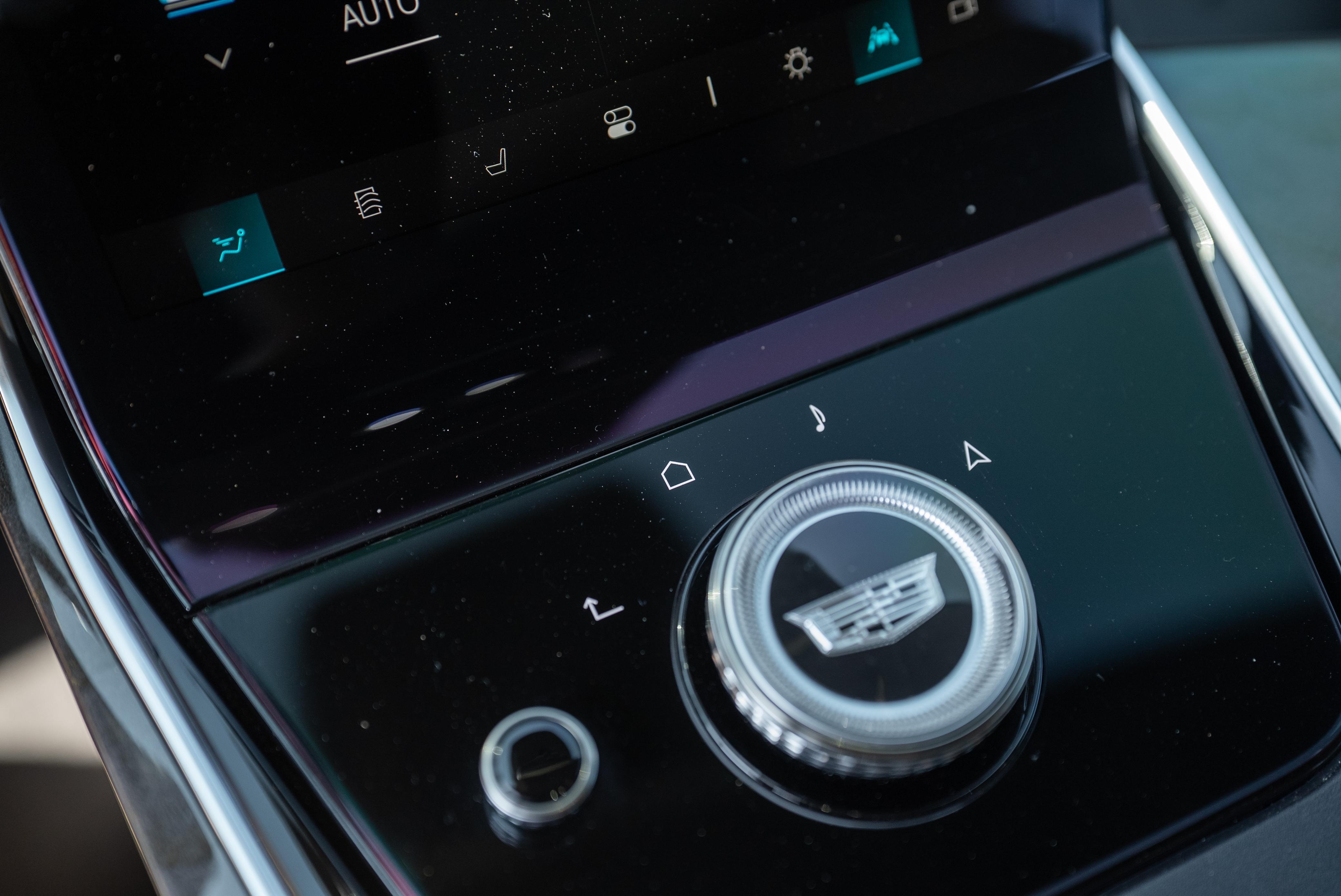 2025 Cadillac Escalade IQ Sport 2