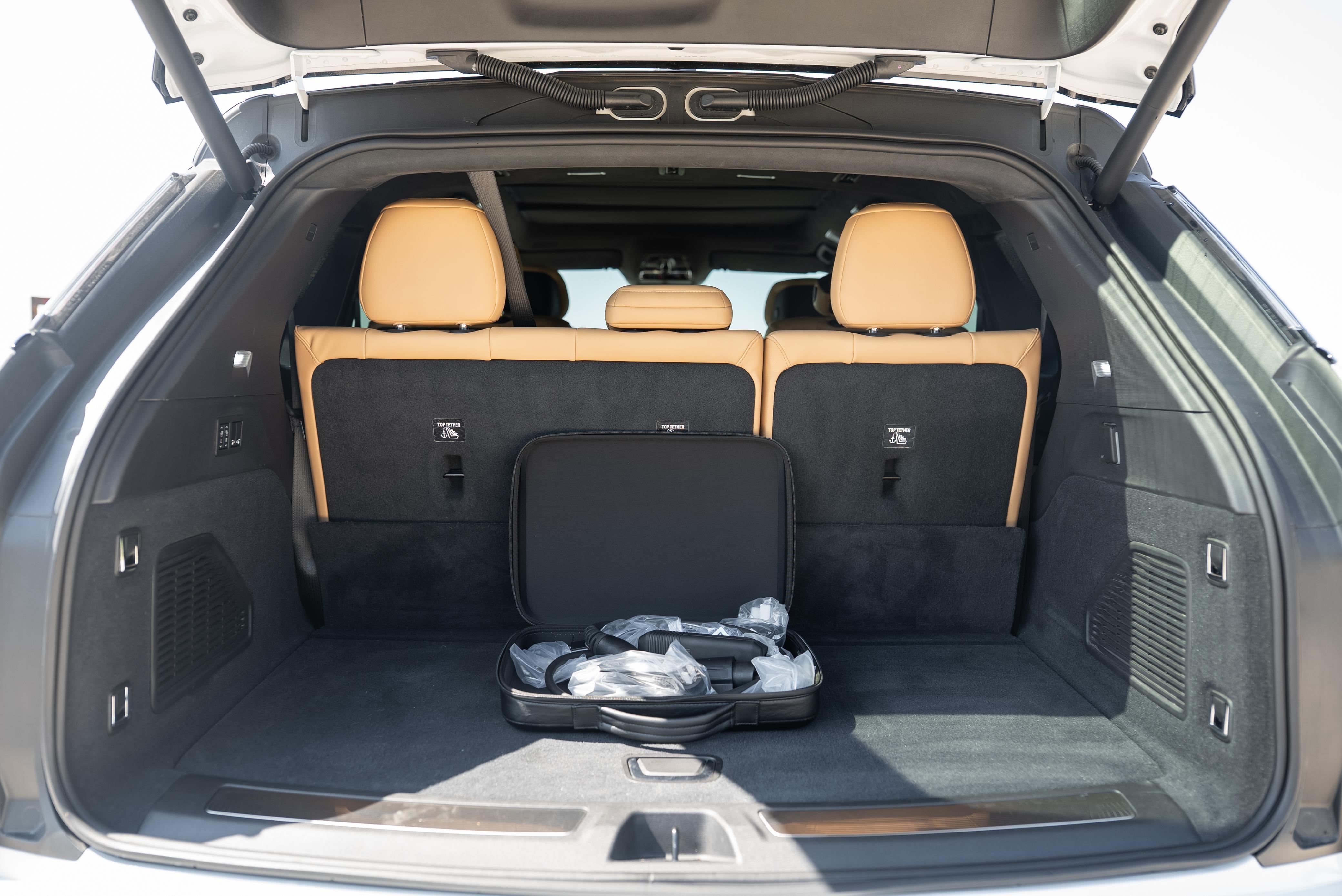 2025 Cadillac Escalade IQ Sport 2
