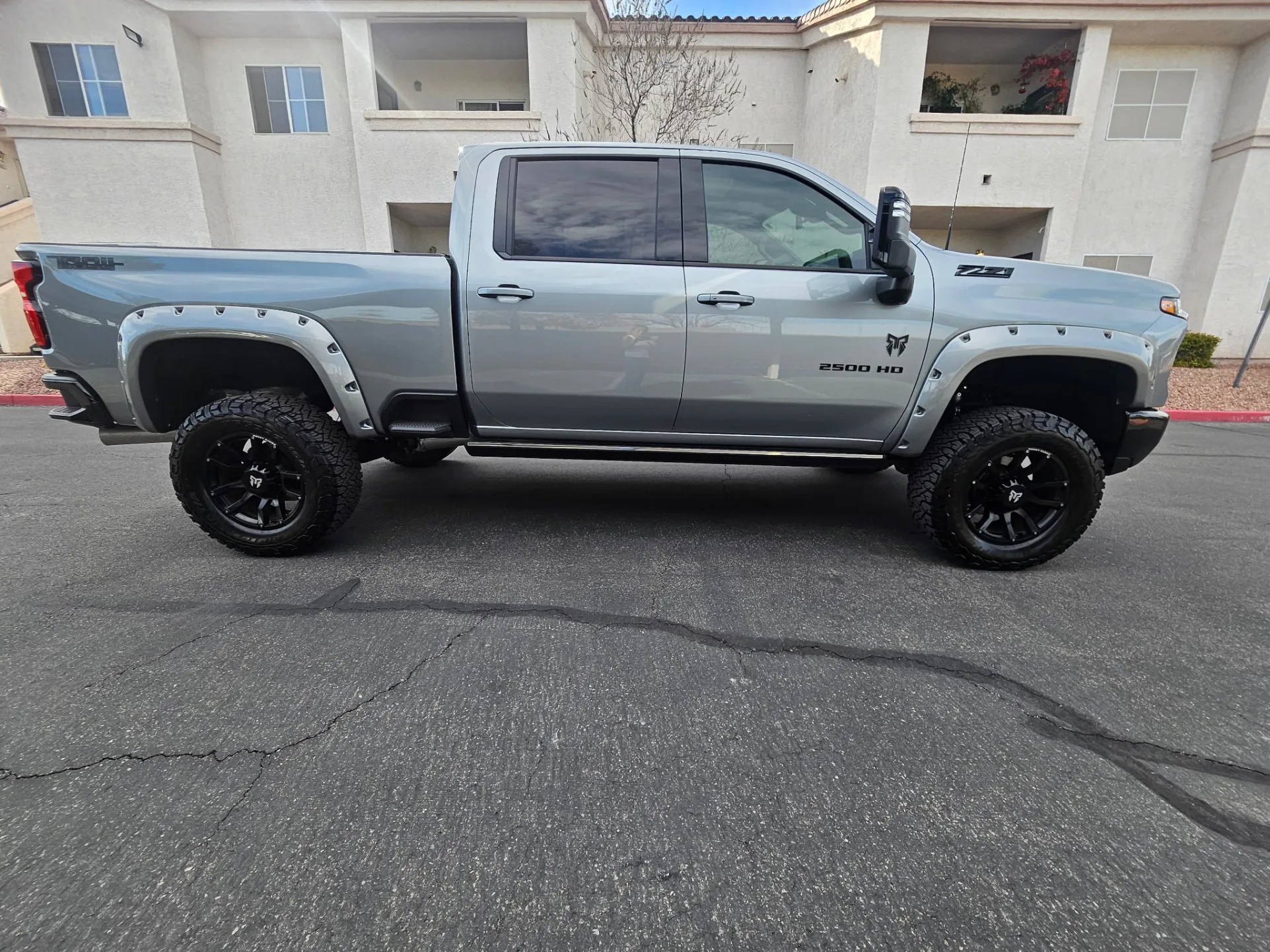 2025 Chevrolet Silverado 2500HD LTZ Crew Cab