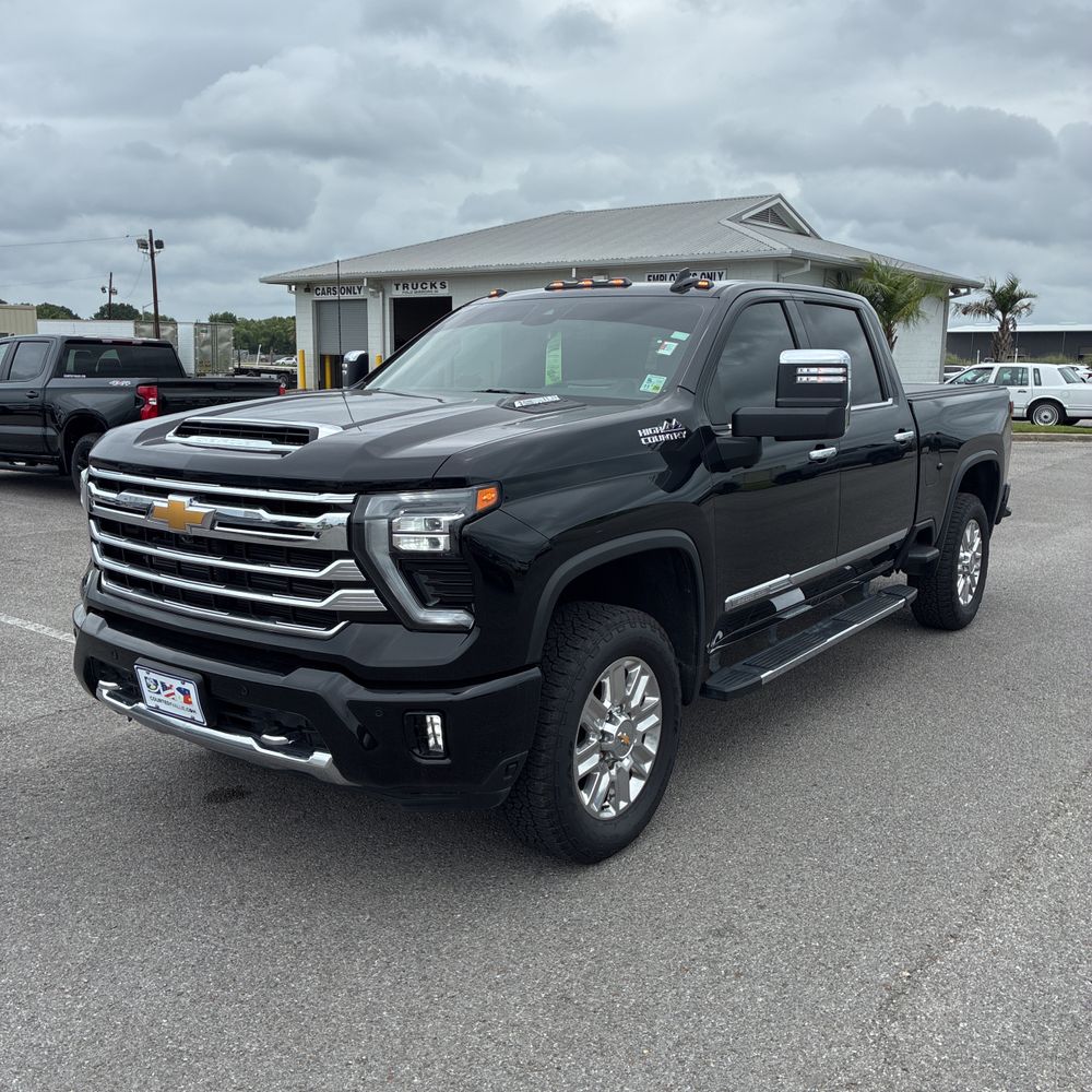 2025 Chevrolet Silverado 3500HD High Country