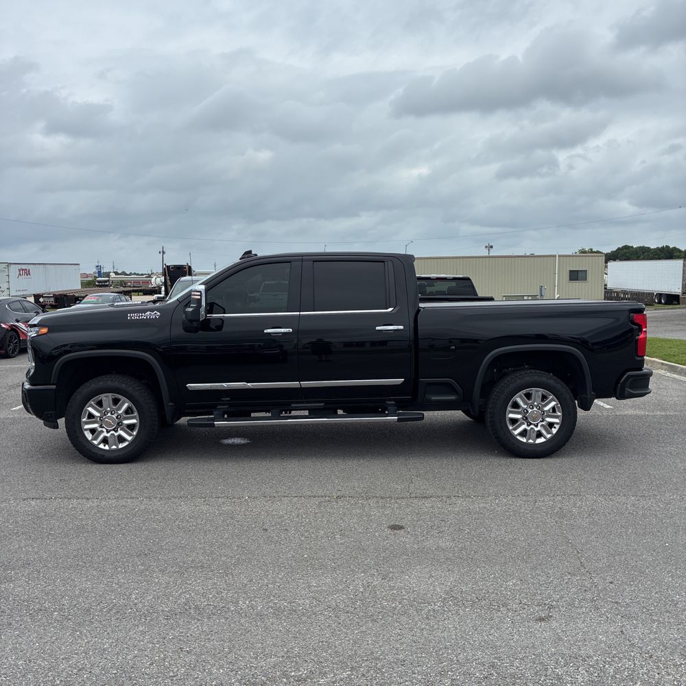 2025 Chevrolet Silverado 3500HD High Country