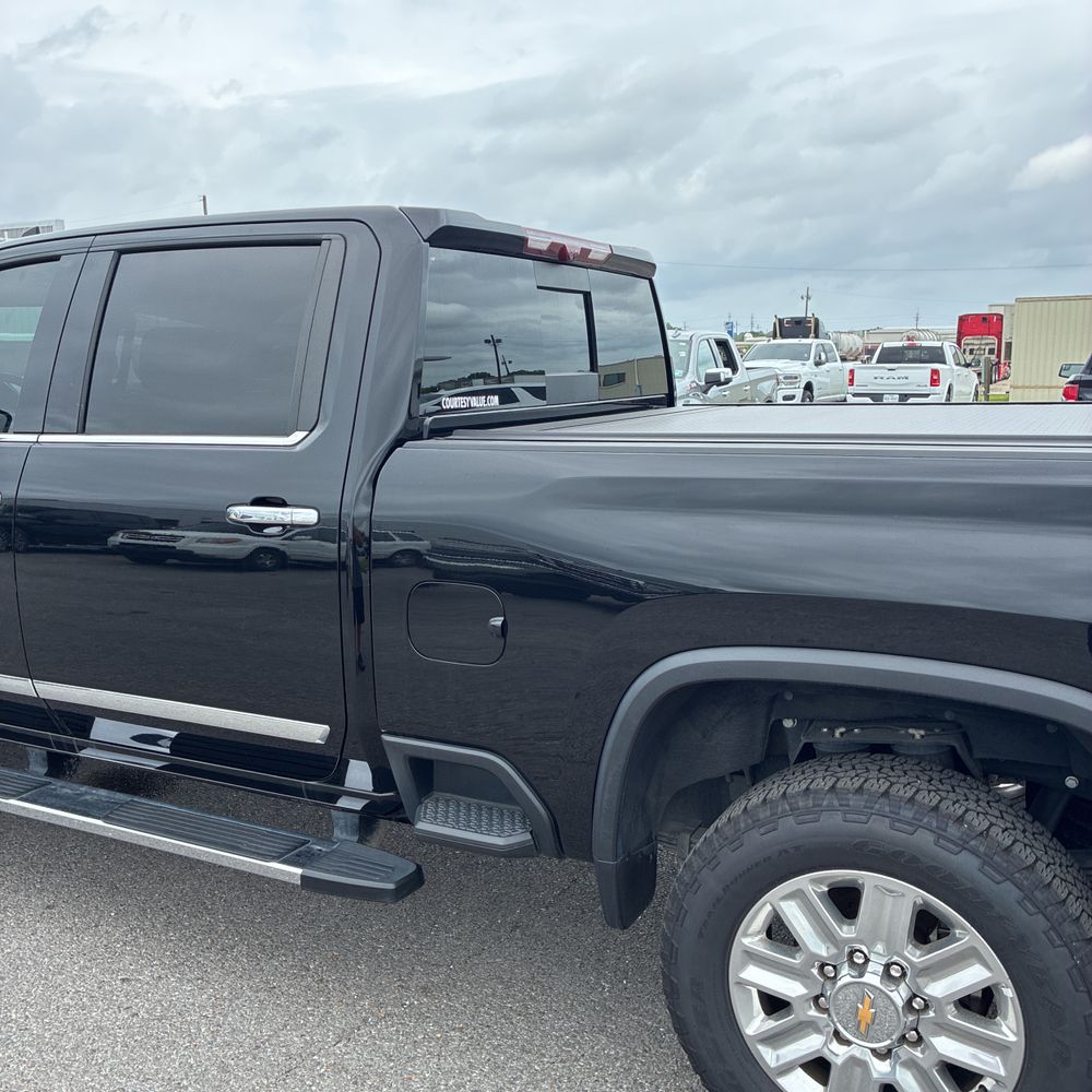 2025 Chevrolet Silverado 3500HD High Country