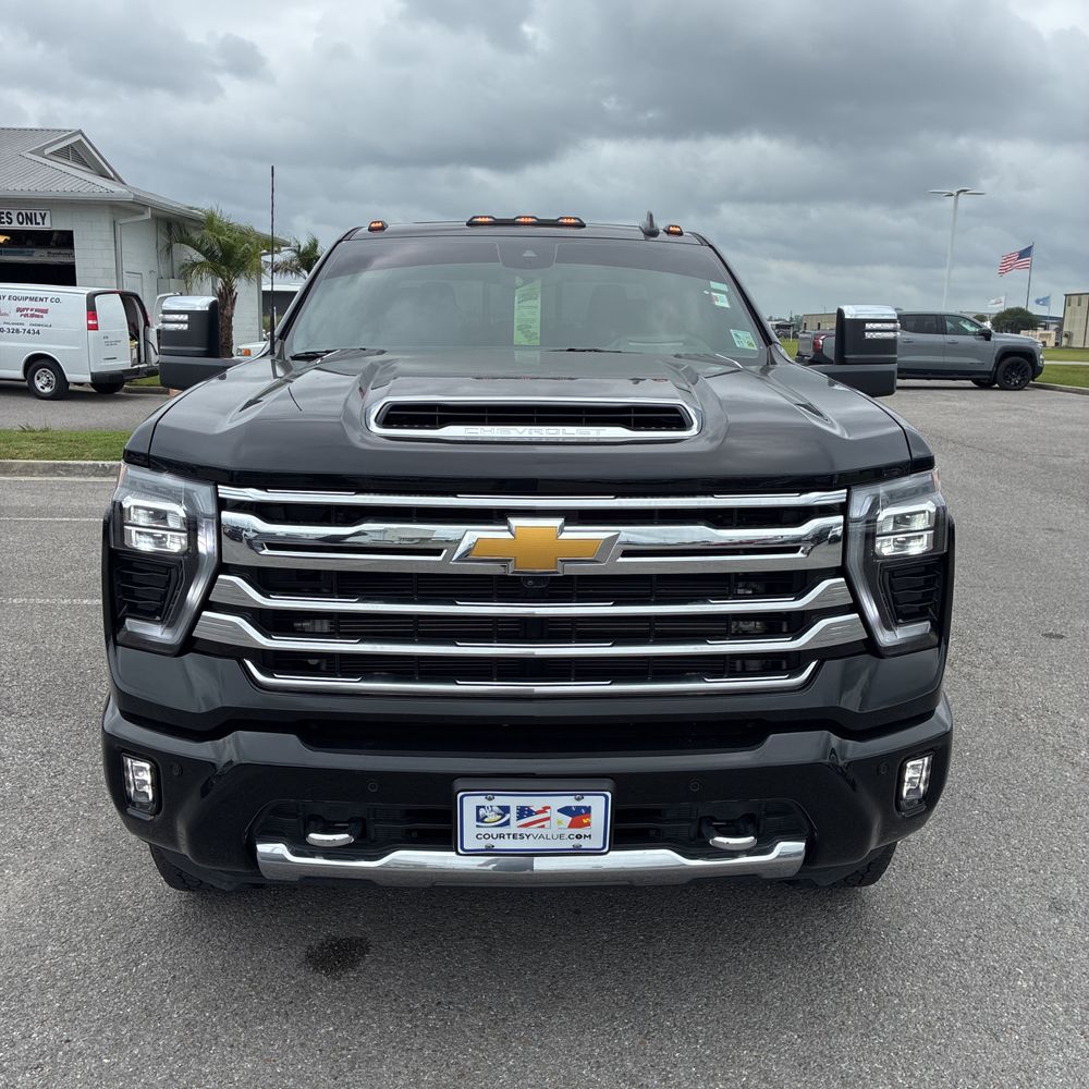 2025 Chevrolet Silverado 3500HD High Country