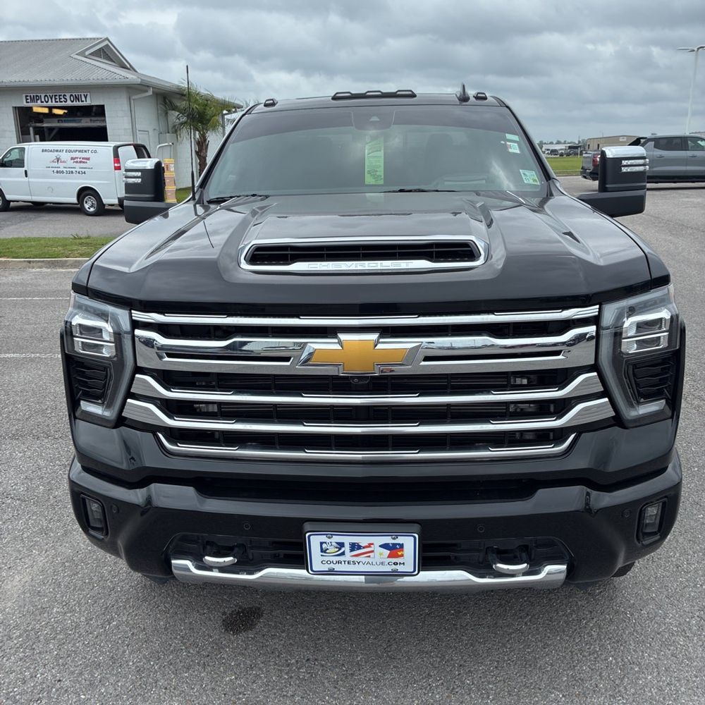 2025 Chevrolet Silverado 3500HD High Country