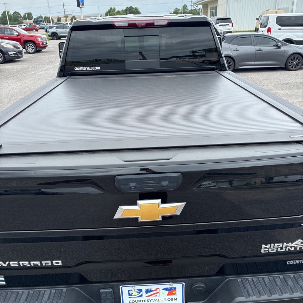 2025 Chevrolet Silverado 3500HD High Country
