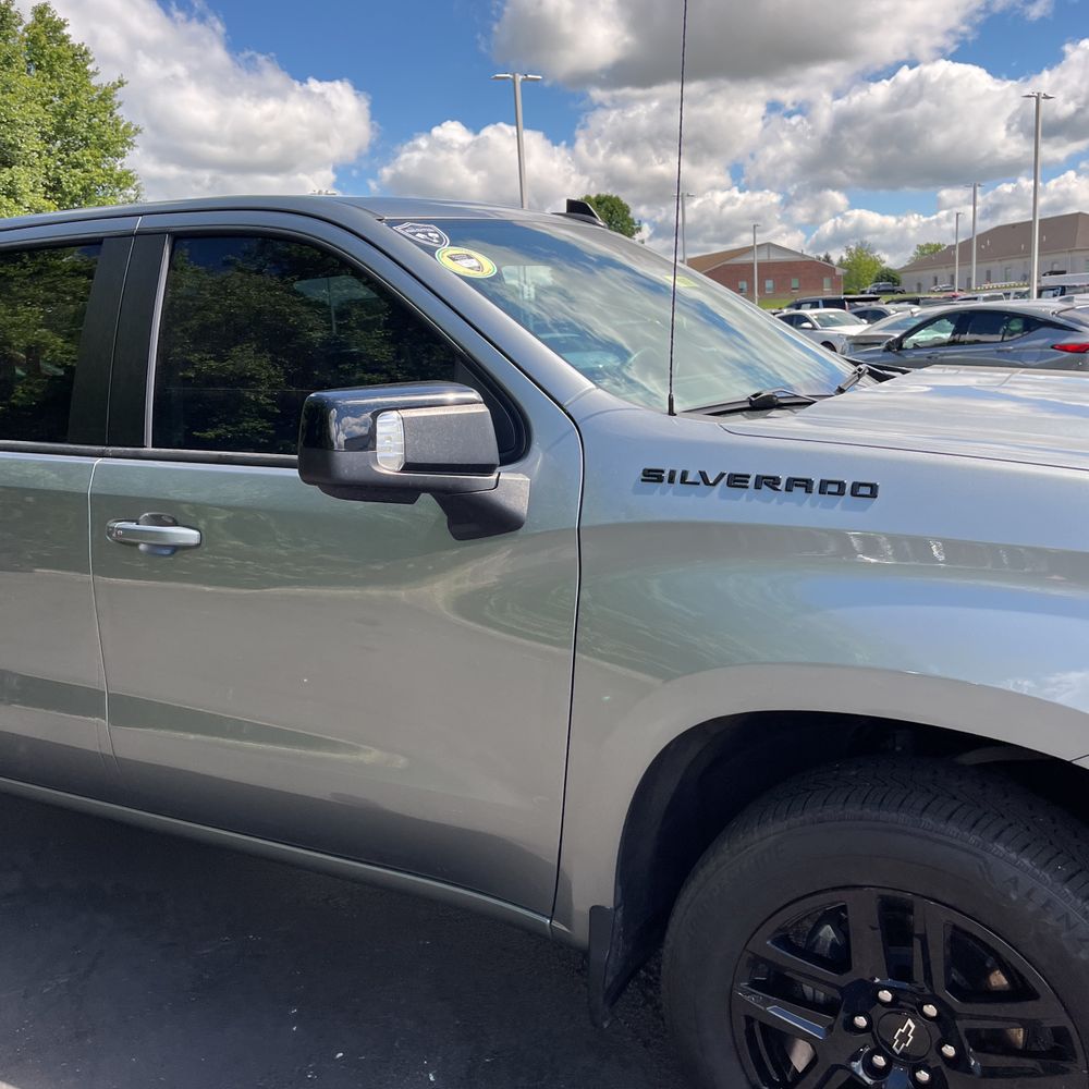 2024 Chevrolet Silverado 1500 RST